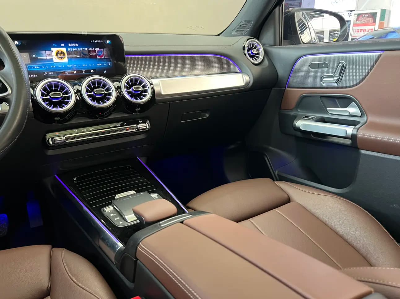 Mercedes-Benz GLB 2023 г. 18103 км. — фото 37