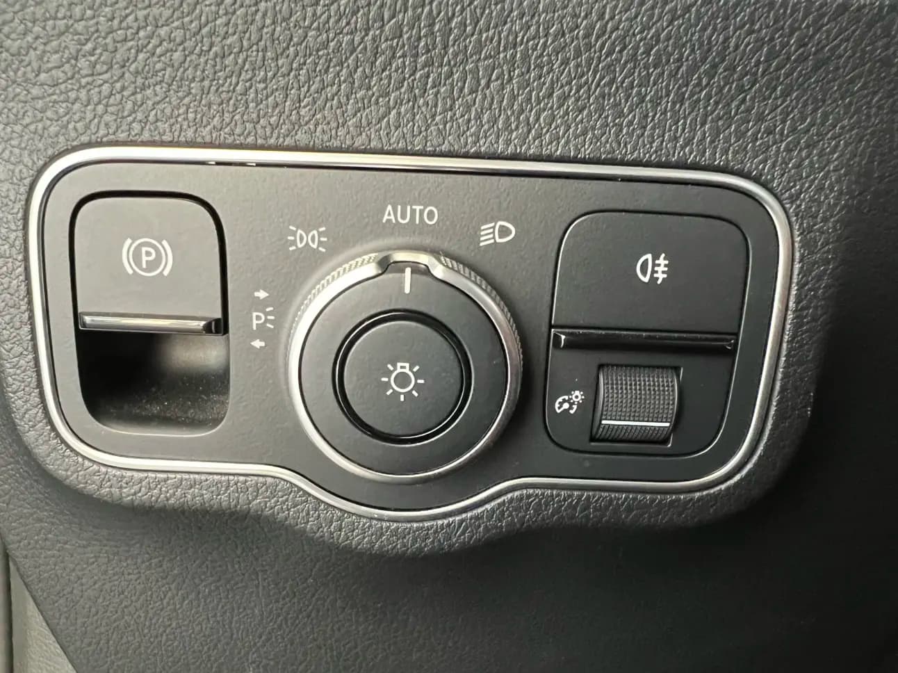Mercedes-Benz GLB 2023 г. 18103 км. — фото 41