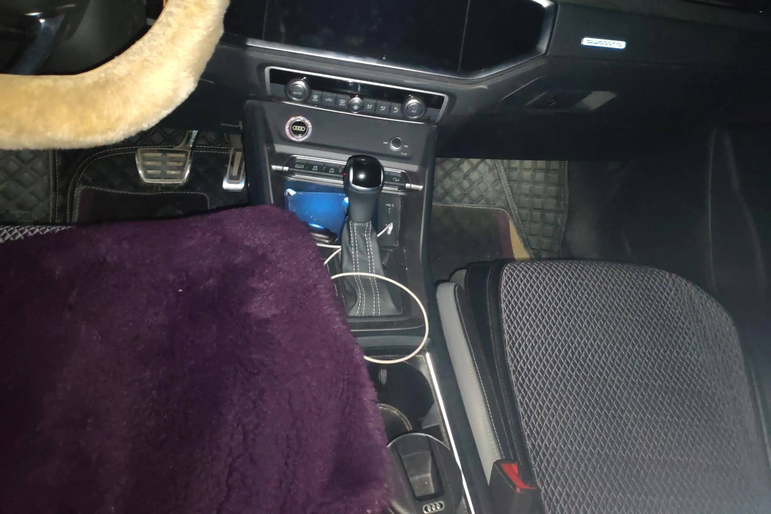 Audi Q3 2021 г. 45087 км. — фото 10