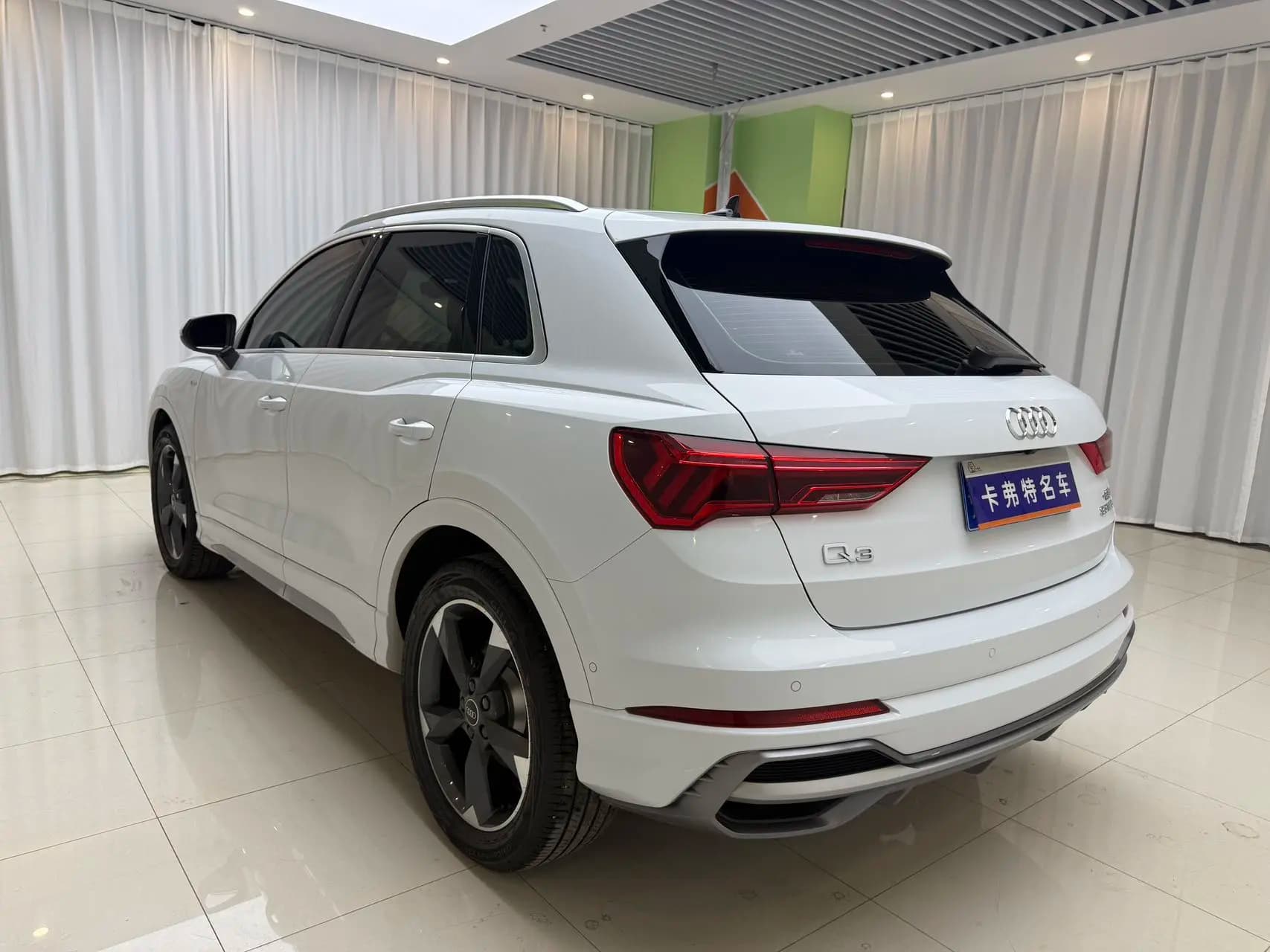 Audi Q3 2023 г. 27088 км. — фото 3