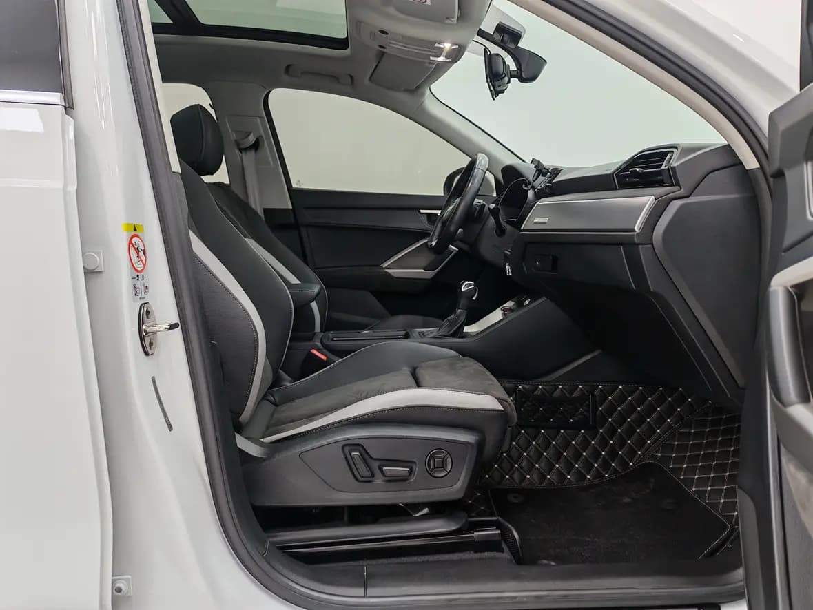 Audi Q3 2021 г. 32090 км. — фото 6