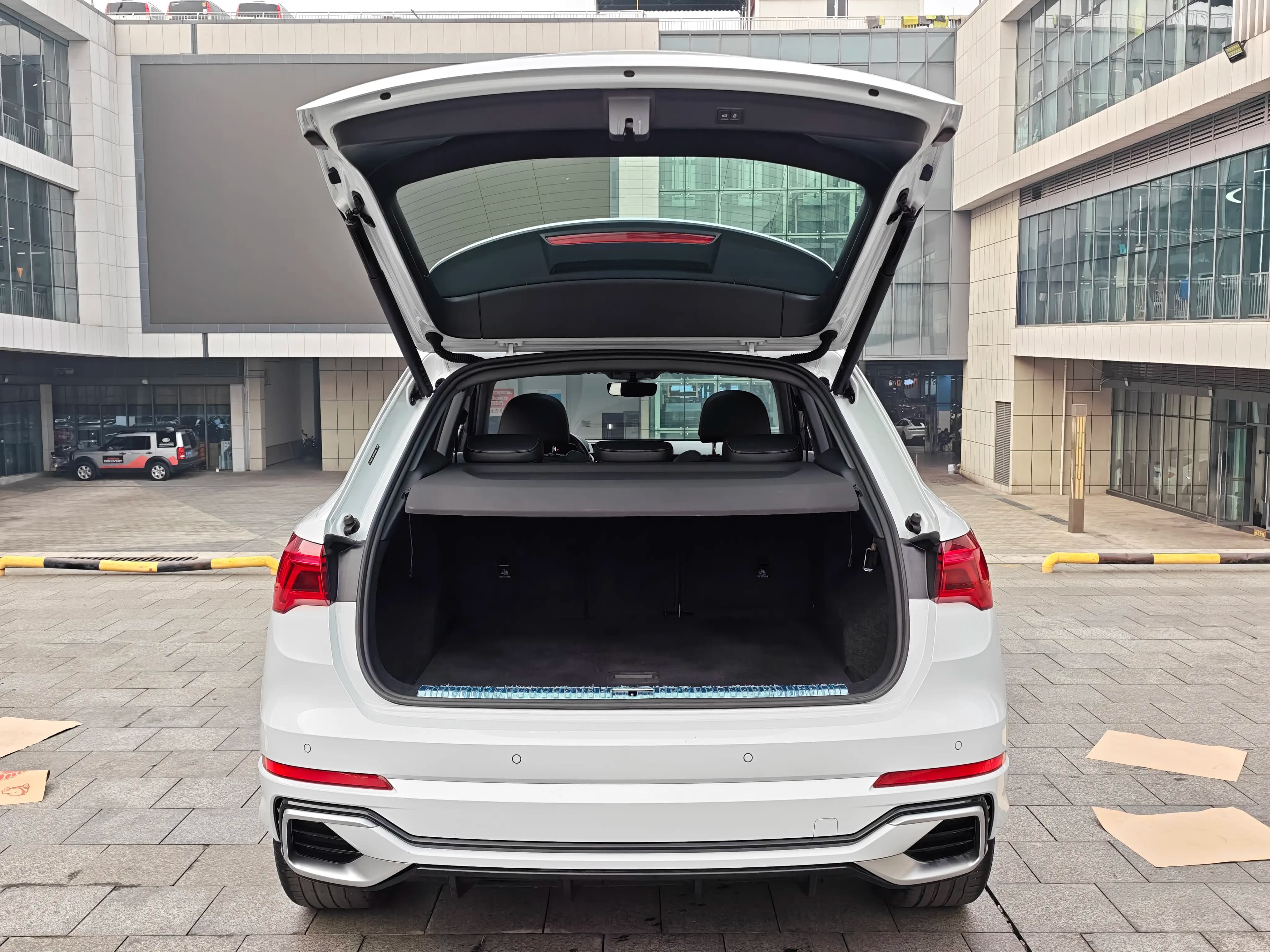 Audi Q3 2024 г. 28092 км. — фото 16