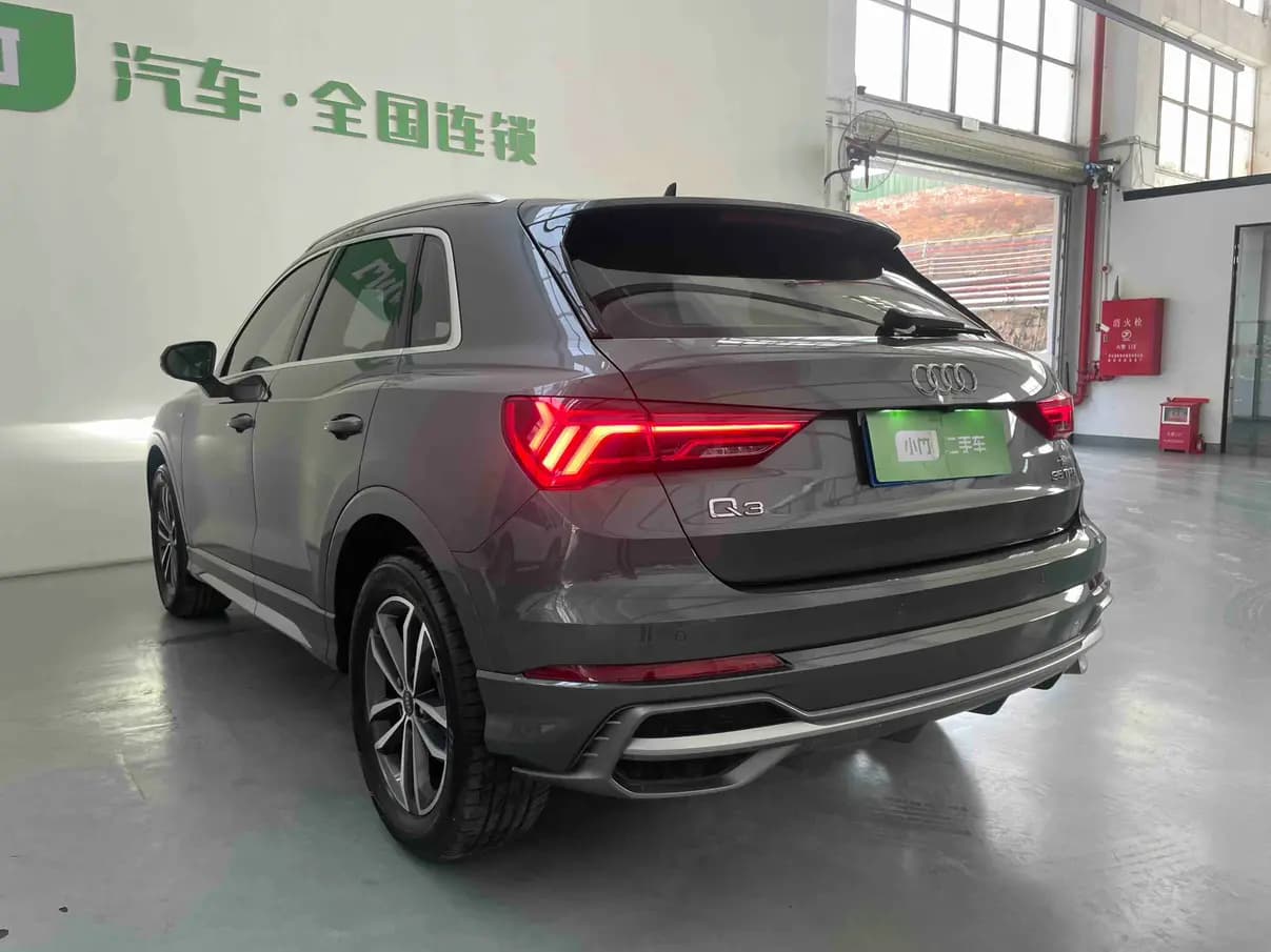 Audi Q3 2023 г. 14896 км. — фото 4
