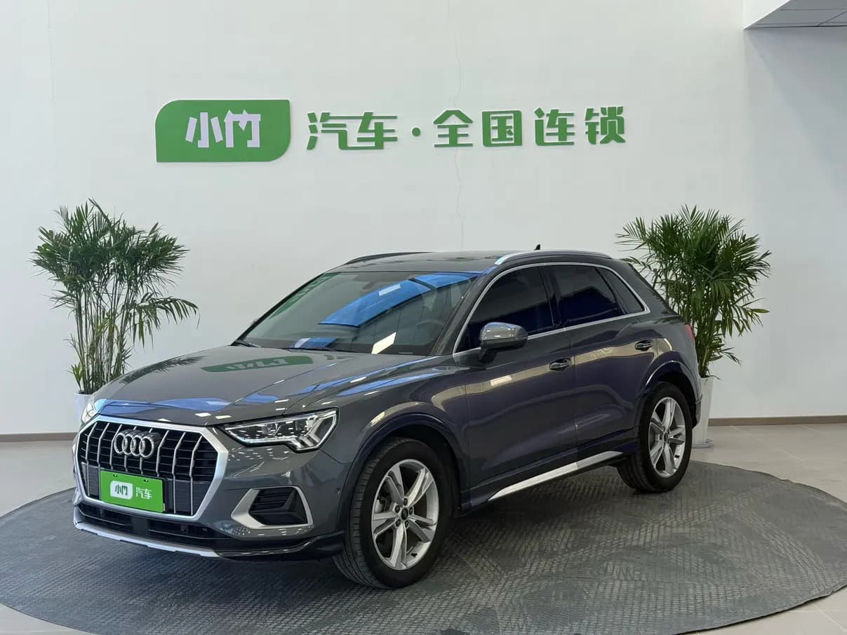 Audi Q3 2022 г. 26076 км.