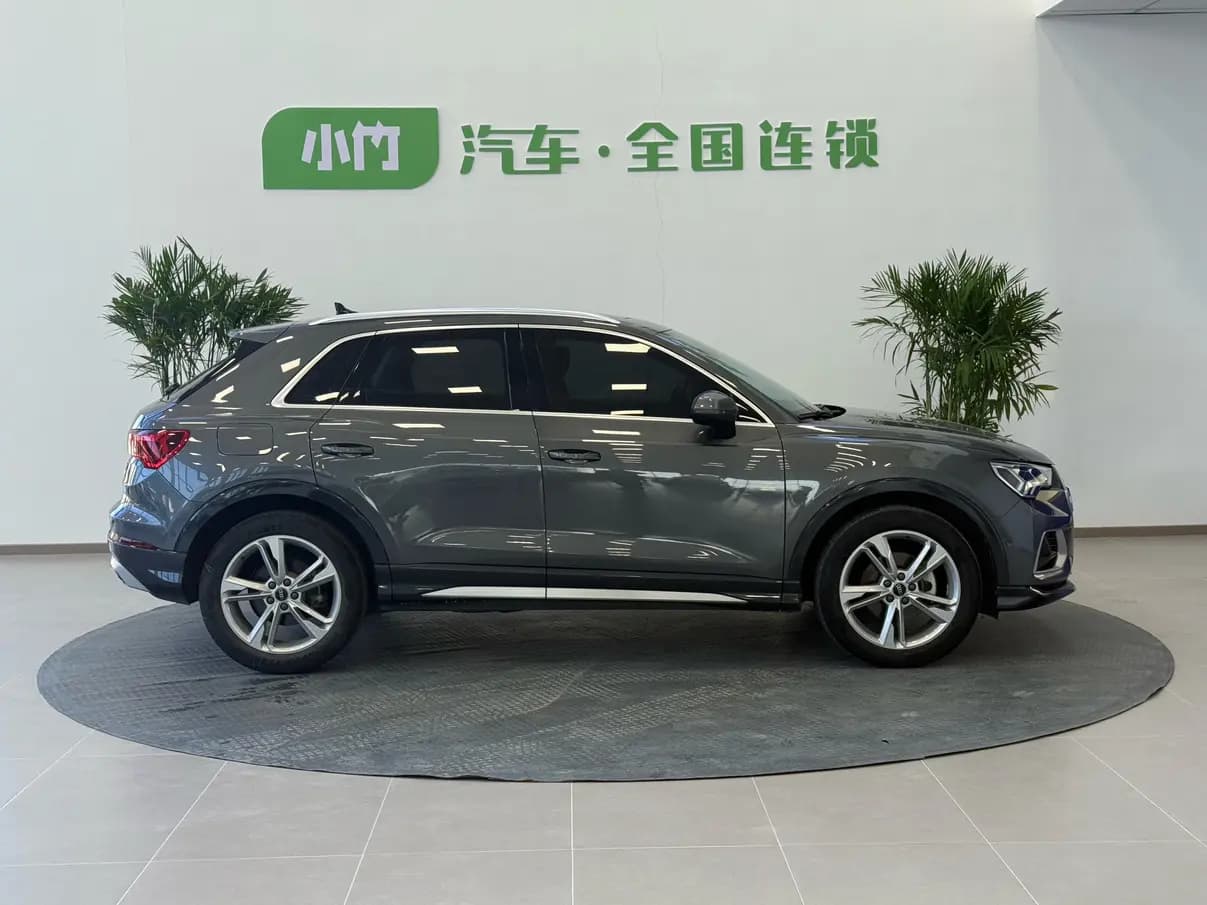 Audi Q3 2022 г. 26076 км. — фото 4