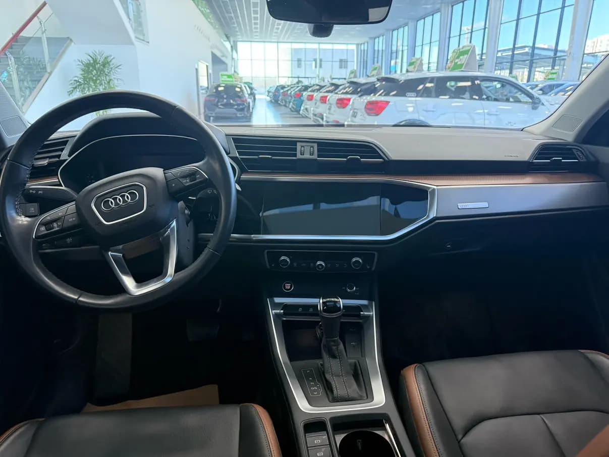 Audi Q3 2022 г. 26076 км. — фото 7