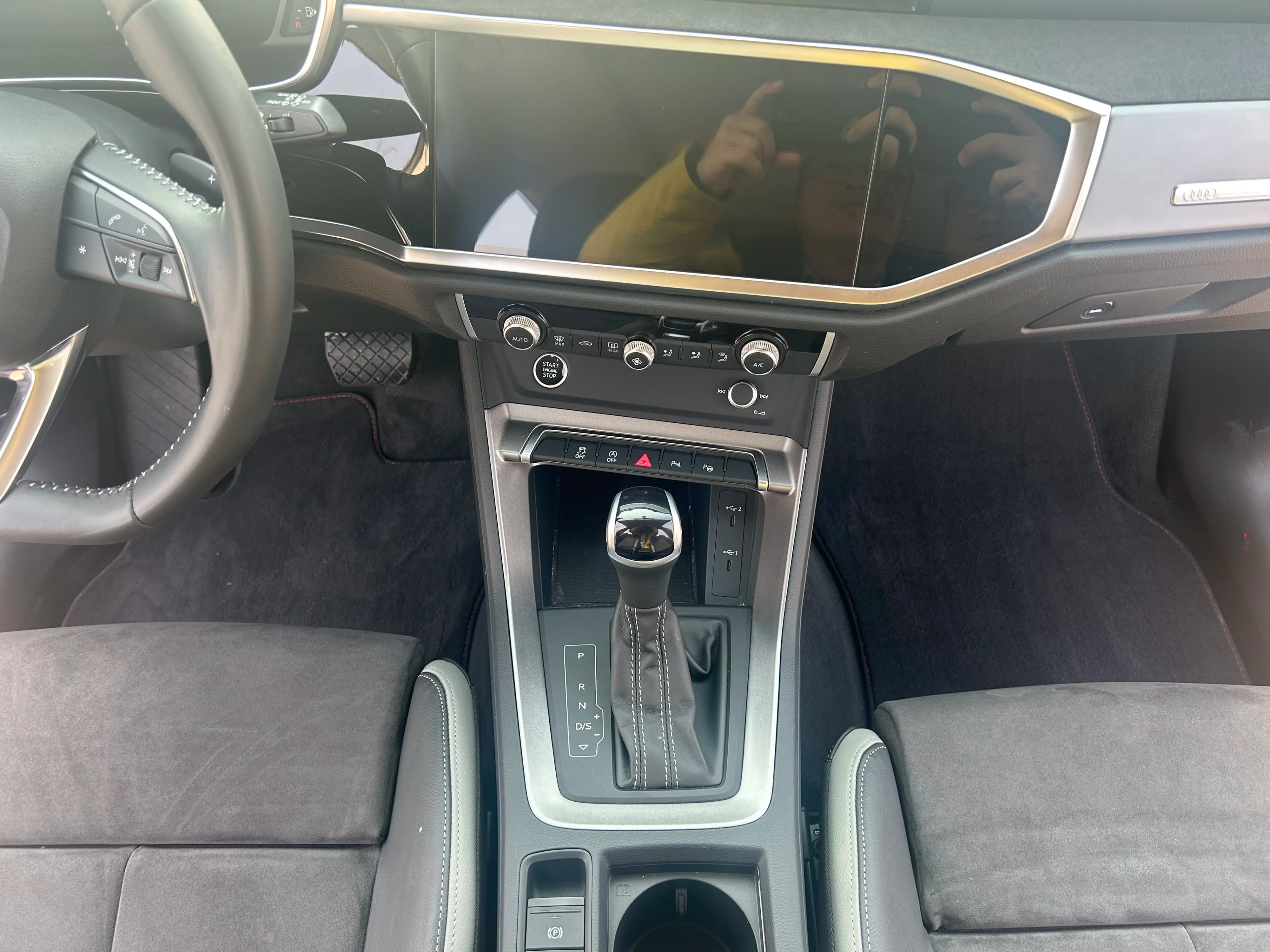 Audi Q3 2022 г. 38097 км. — фото 4