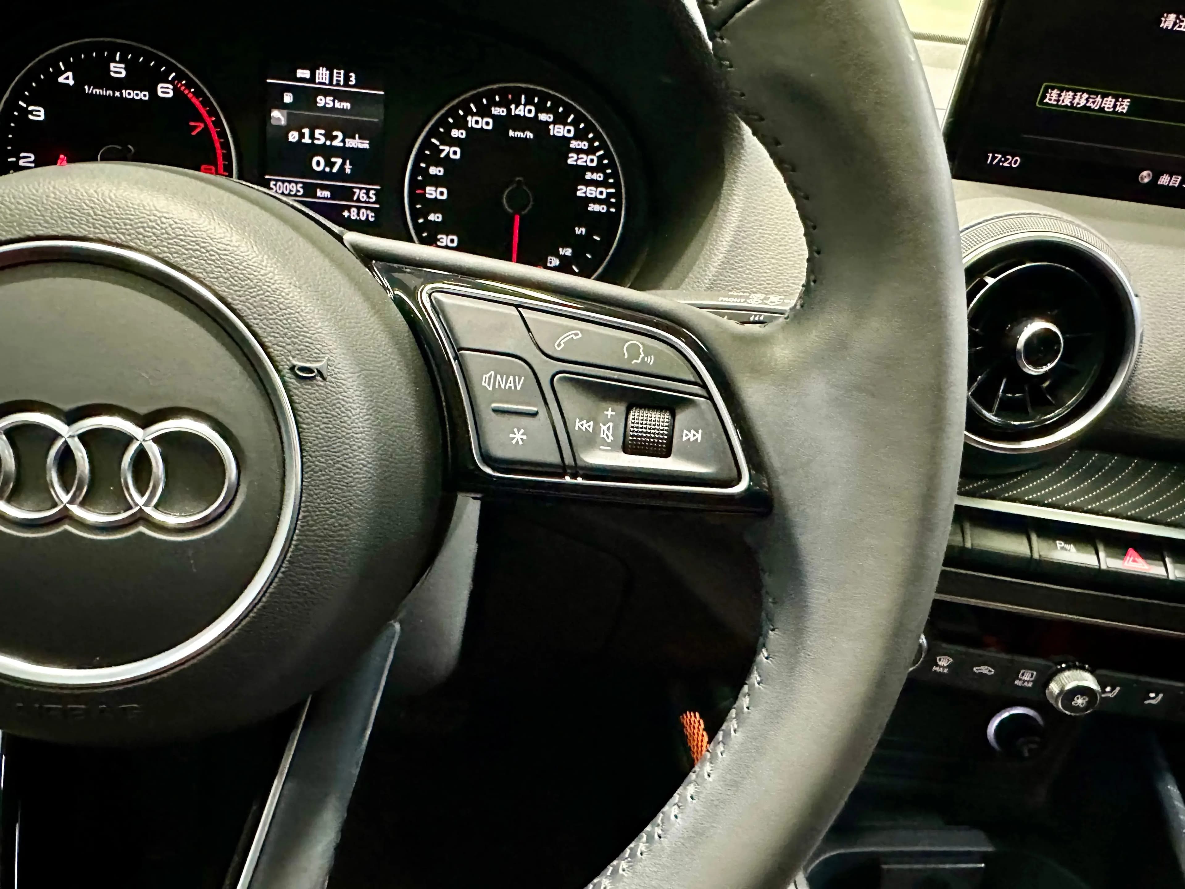 Audi Q2L 2021 г. 49022 км. — фото 9