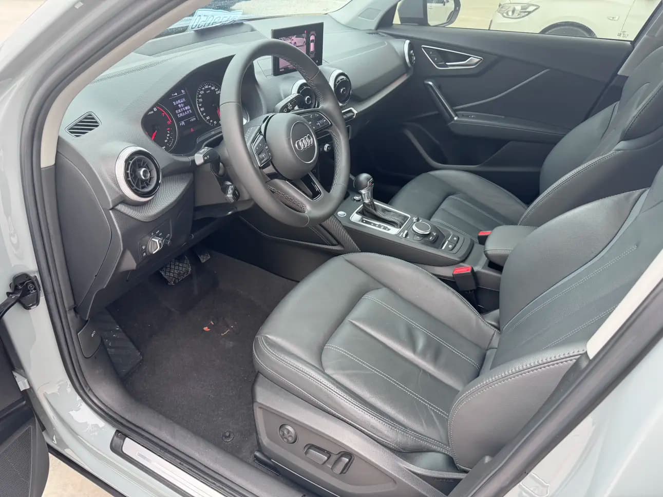 Audi Q2L 2023 г. 29010 км. — фото 11