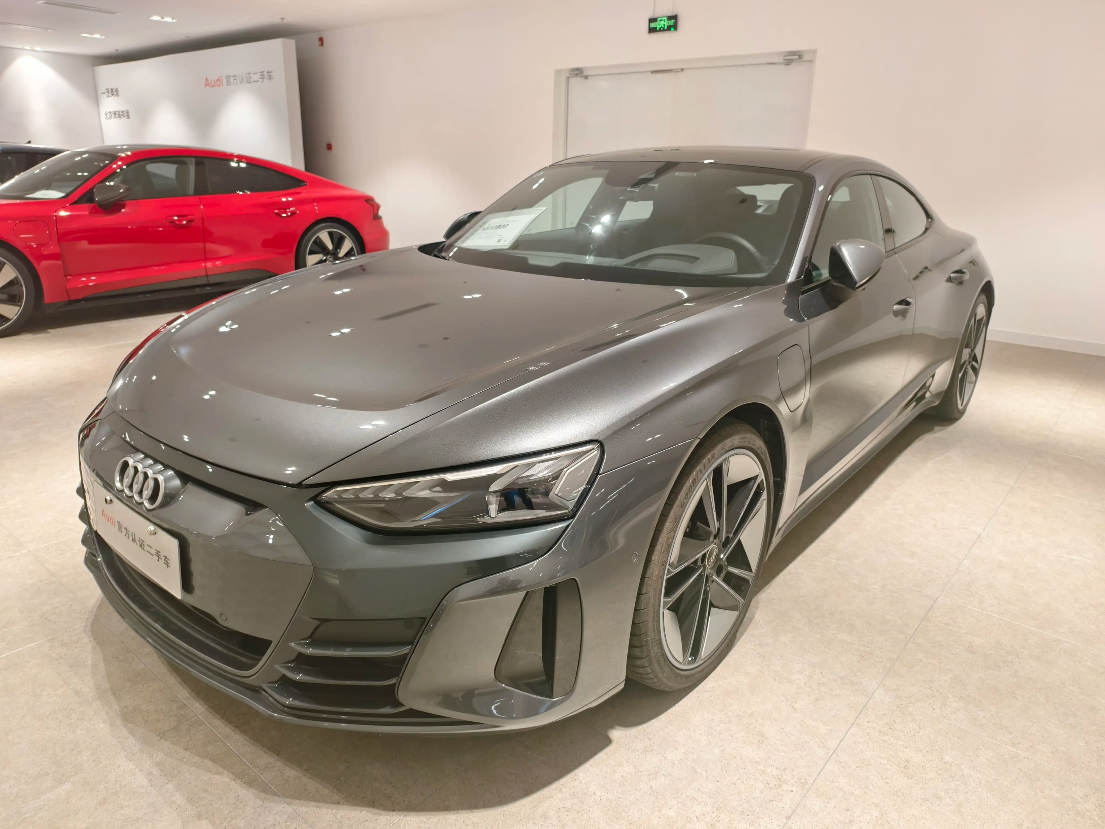 Audi e-tron GT 2024 г. 3323 км.