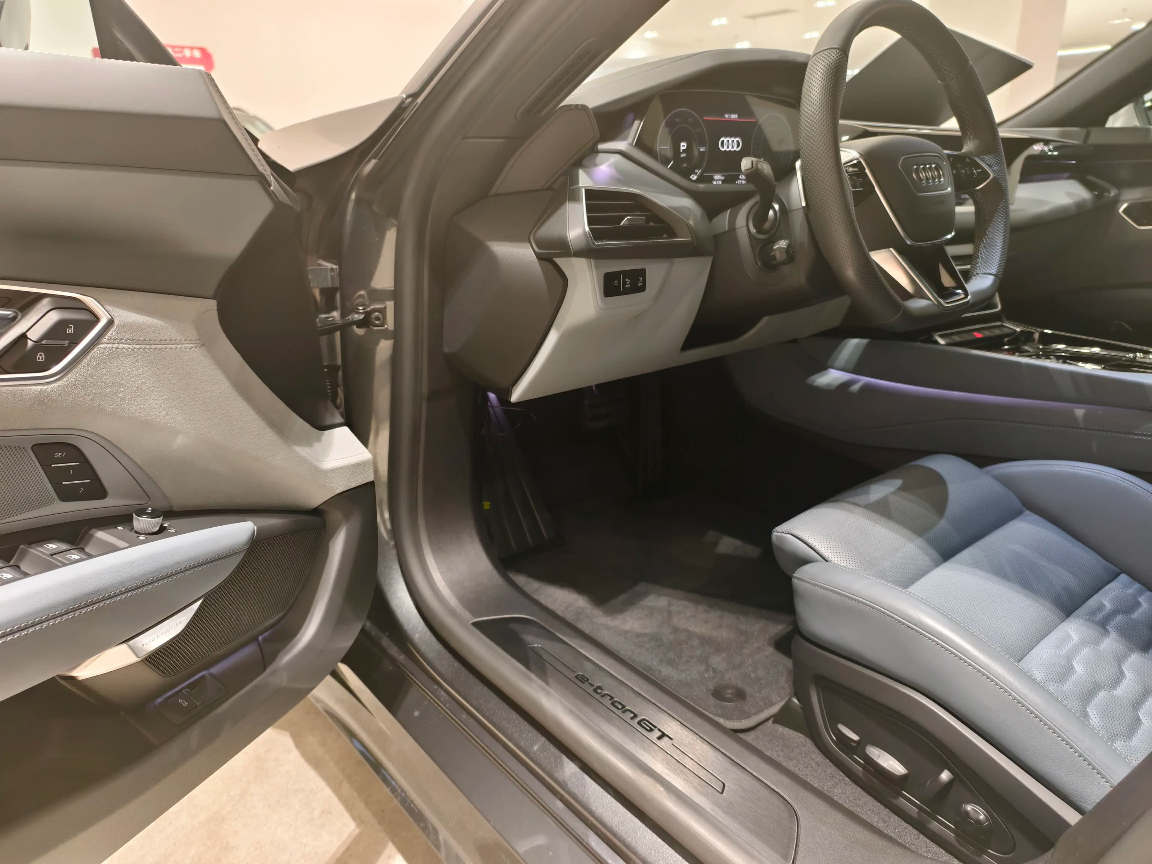 Audi e-tron GT 2024 г. 3323 км. — фото 6