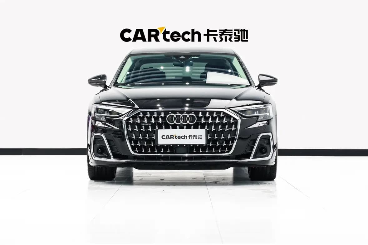 Audi A8 2023 г. 31435 км. — фото 2