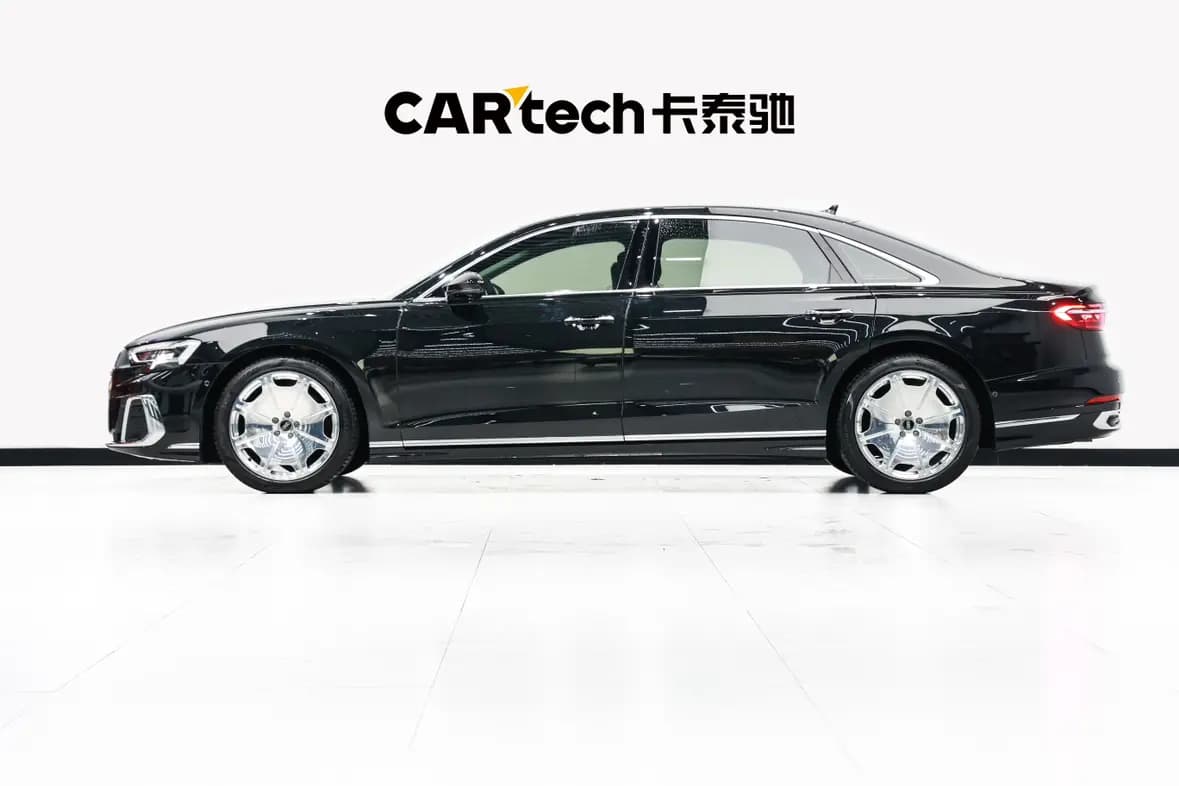 Audi A8 2023 г. 31435 км. — фото 4
