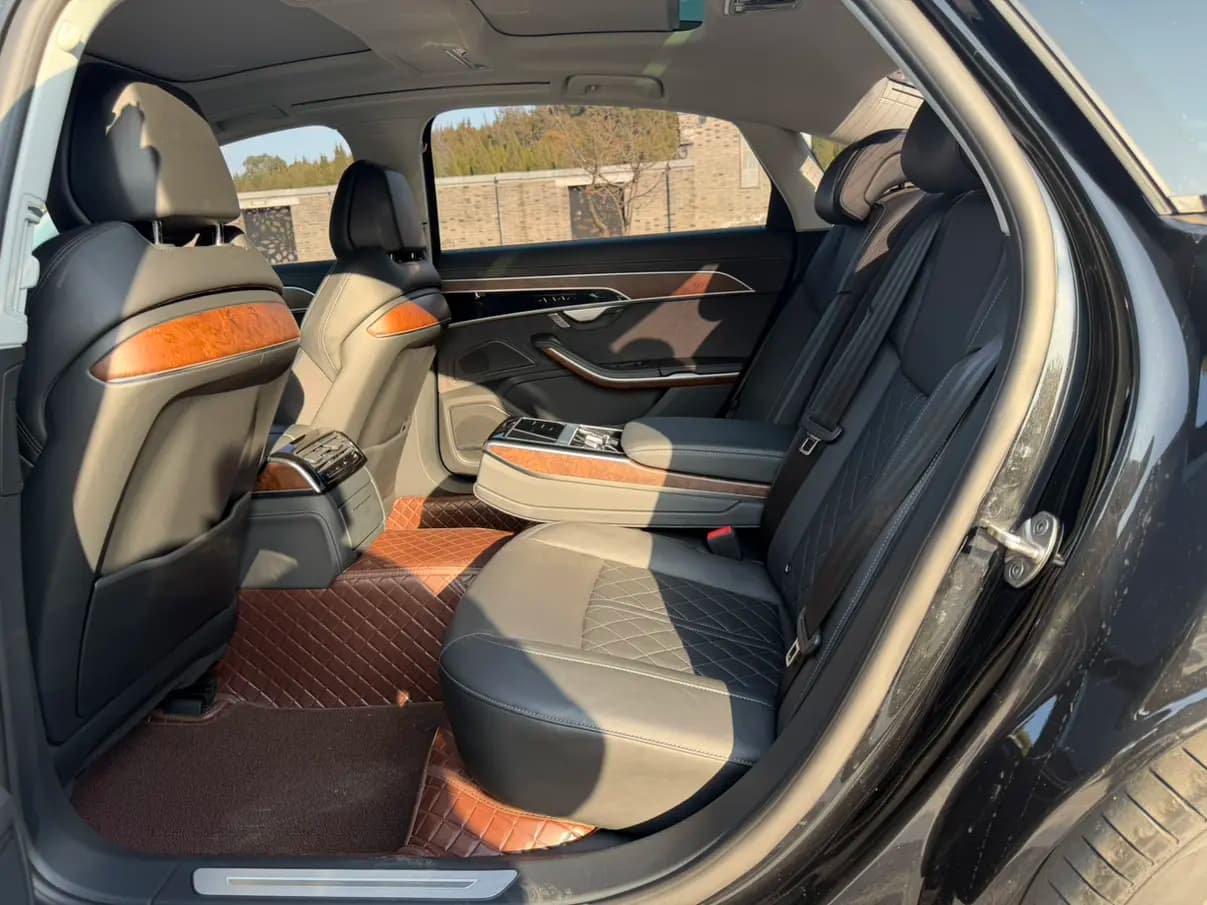 Audi A8 2023 г. 80036 км. — фото 6