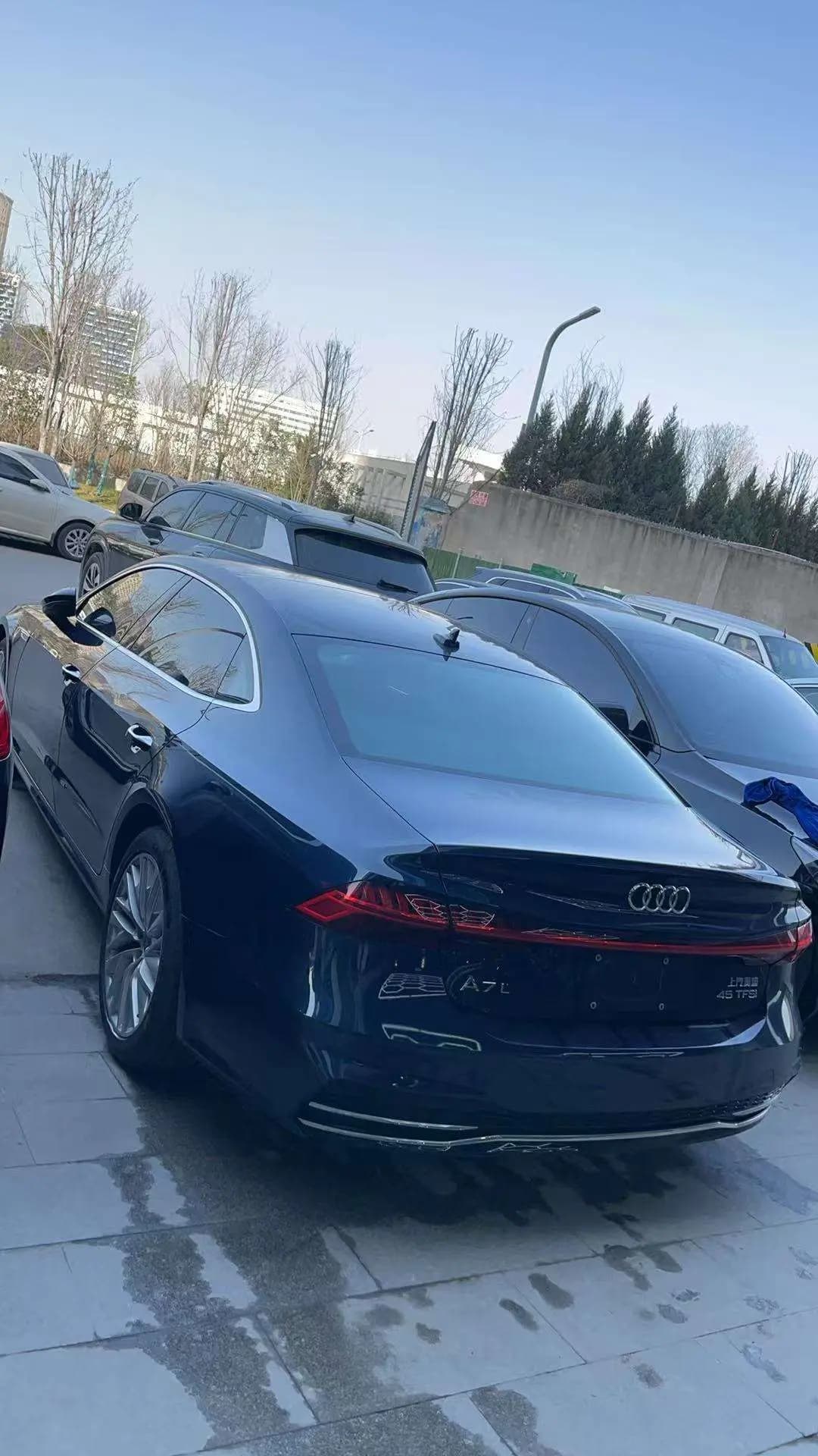 Audi A7L 2023 г. 54986 км. — фото 2