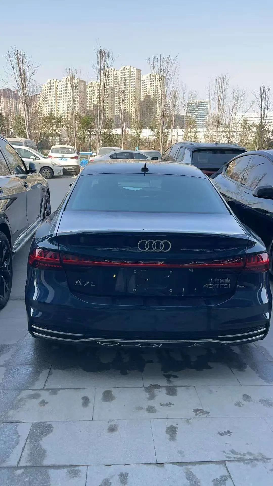 Audi A7L 2023 г. 54986 км. — фото 3