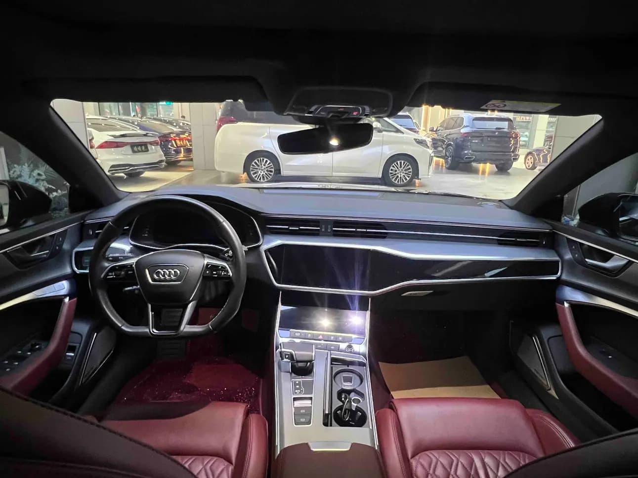 Audi A7L 2024 г. 85085 км. — фото 8