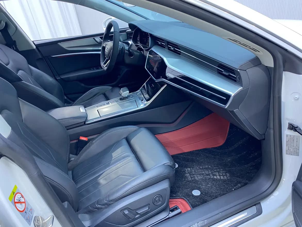 Audi A7 2021 г. 43102 км. — фото 15