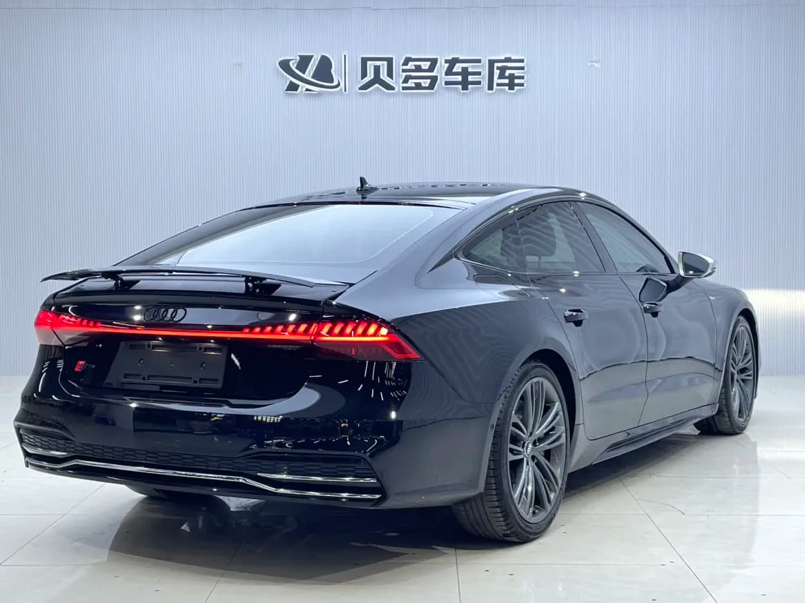 Audi A7 2023 г. 62099 км. — фото 5