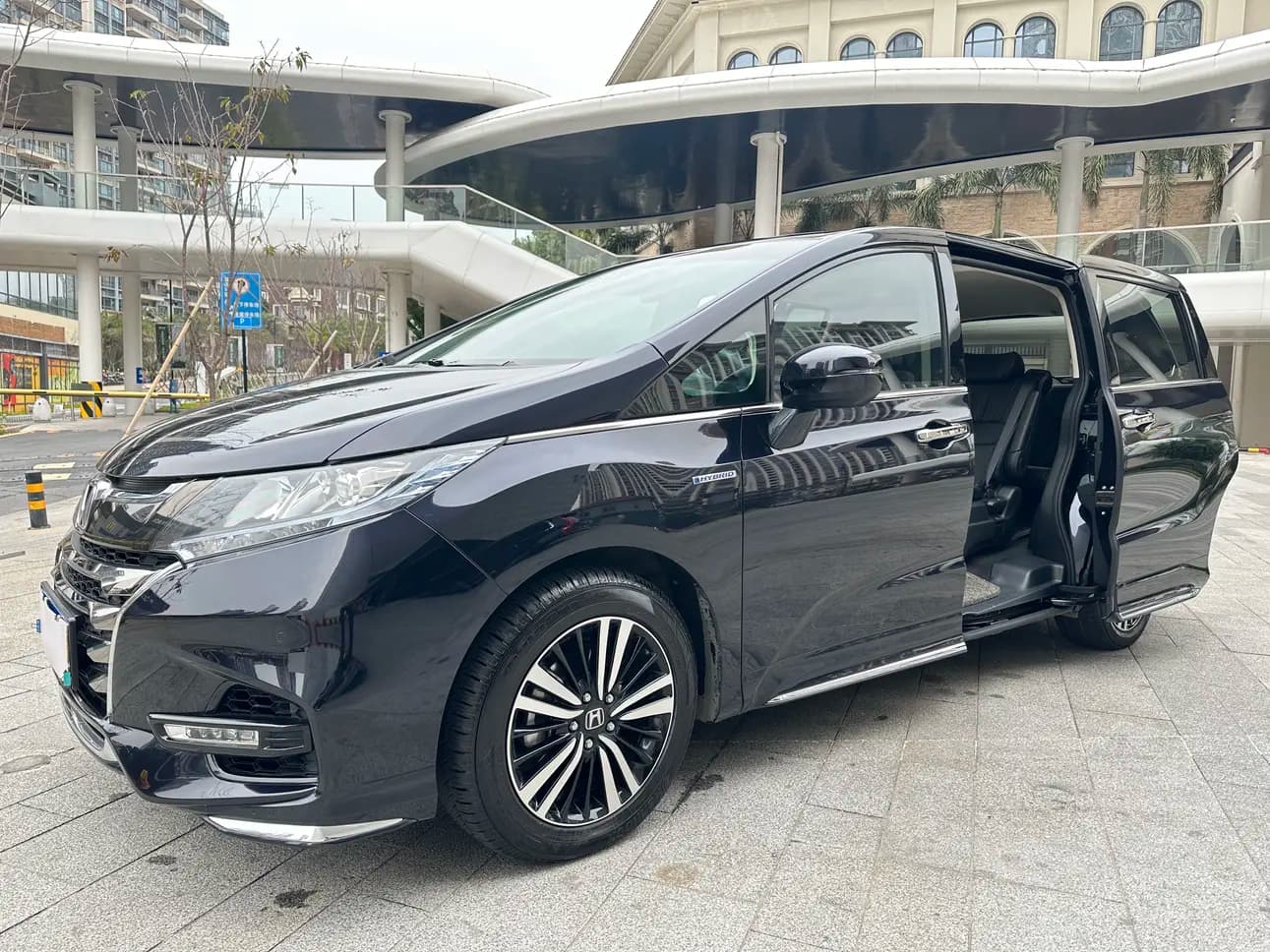 Honda Odyssey 2021 г. 60019 км. — фото 8