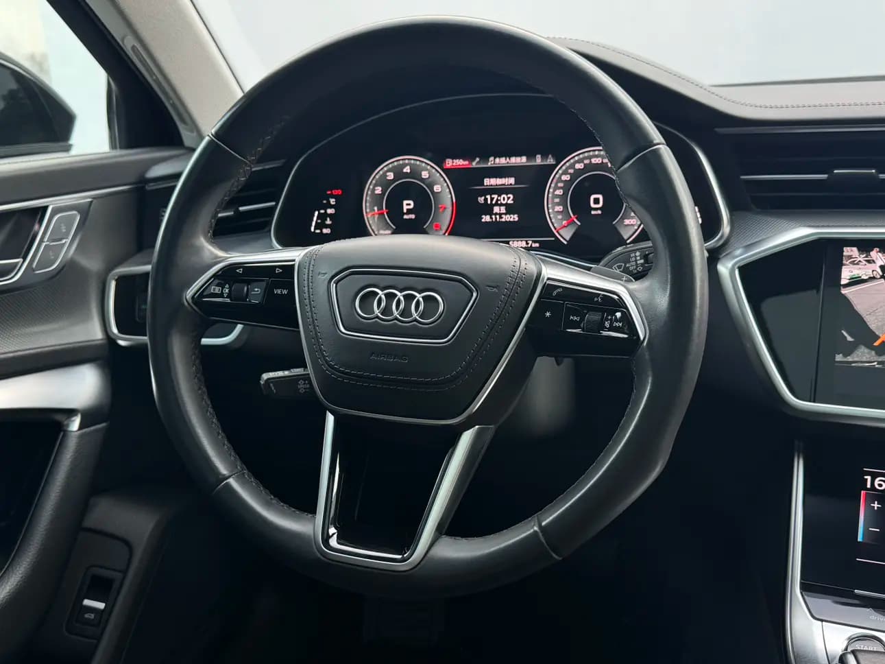 Audi A6L 2023 г. 48630 км. — фото 14