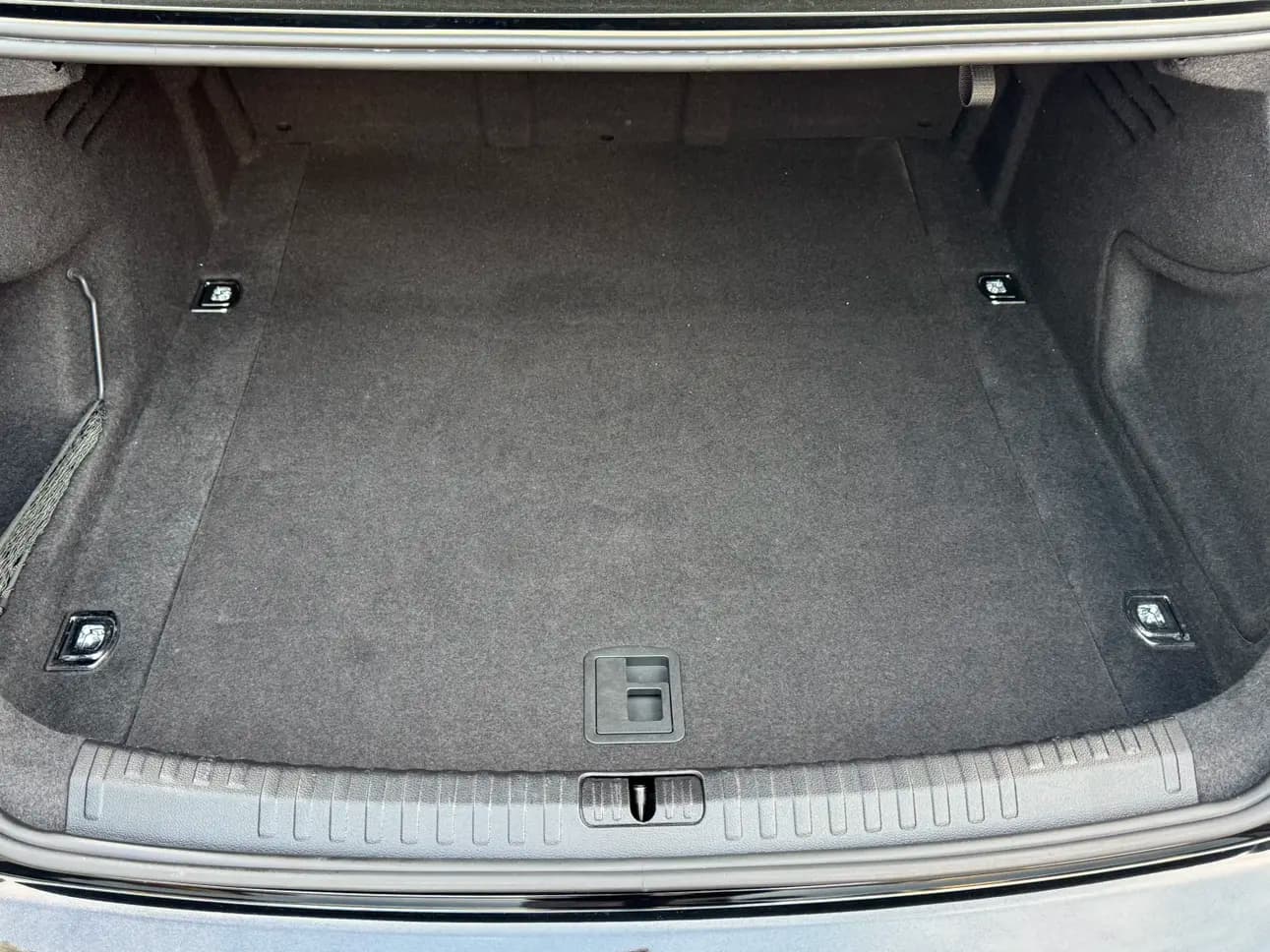 Audi A6L 2023 г. 48630 км. — фото 24