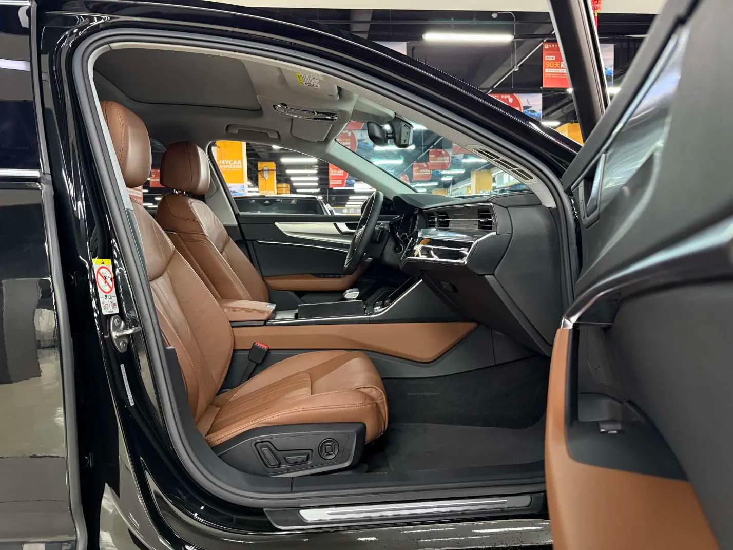 Audi A6L 2021 г. 70011 км. — фото 11