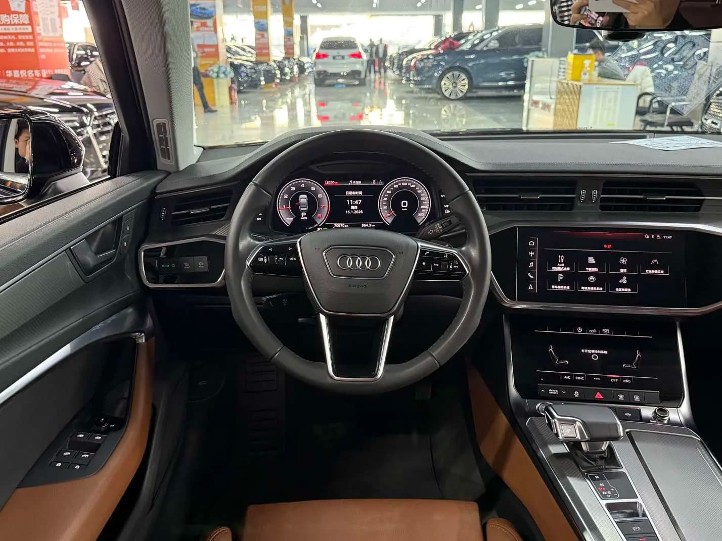 Audi A6L 2021 г. 70011 км. — фото 8