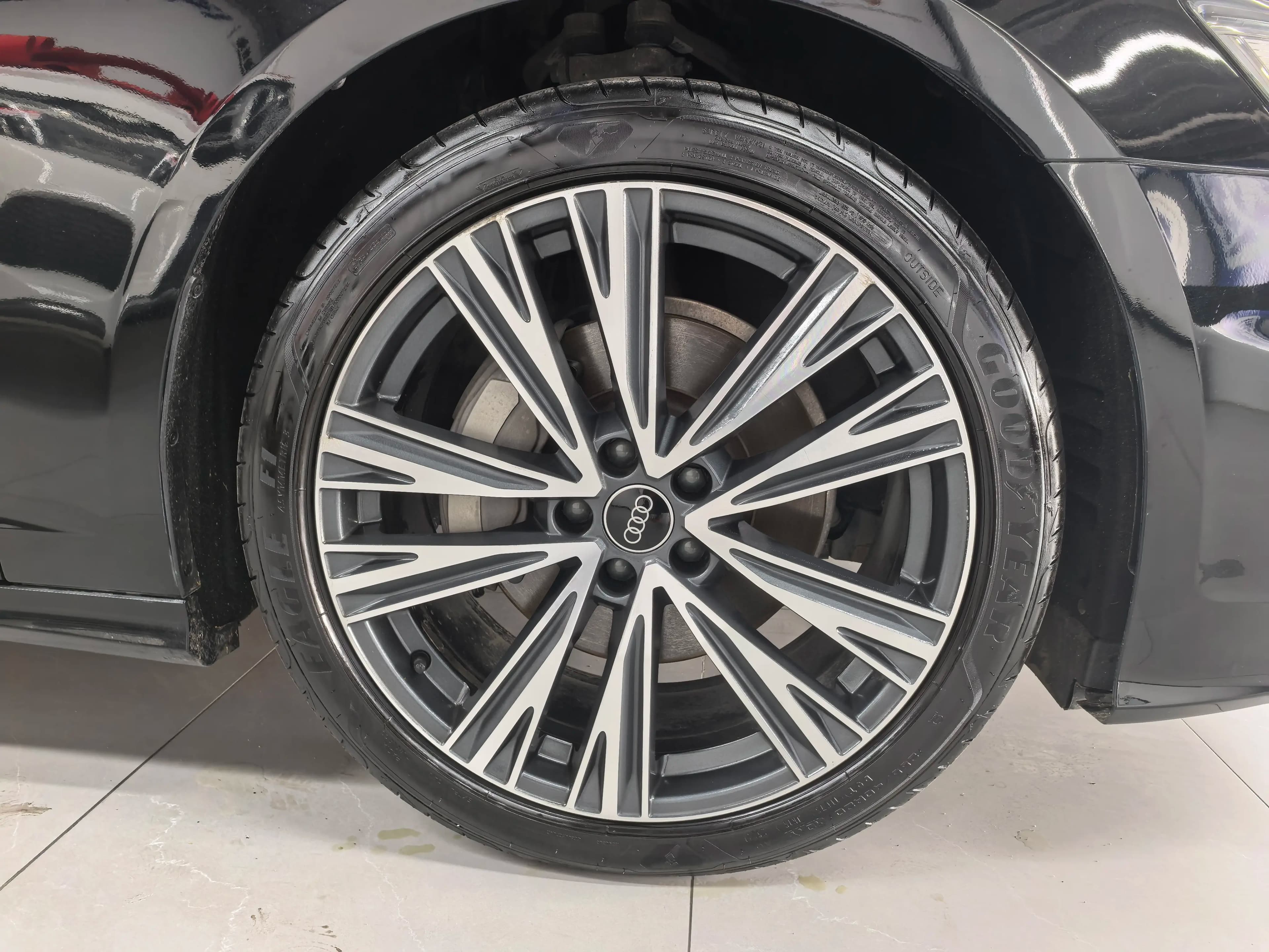 Audi A6L 2022 г. 47135 км. — фото 3