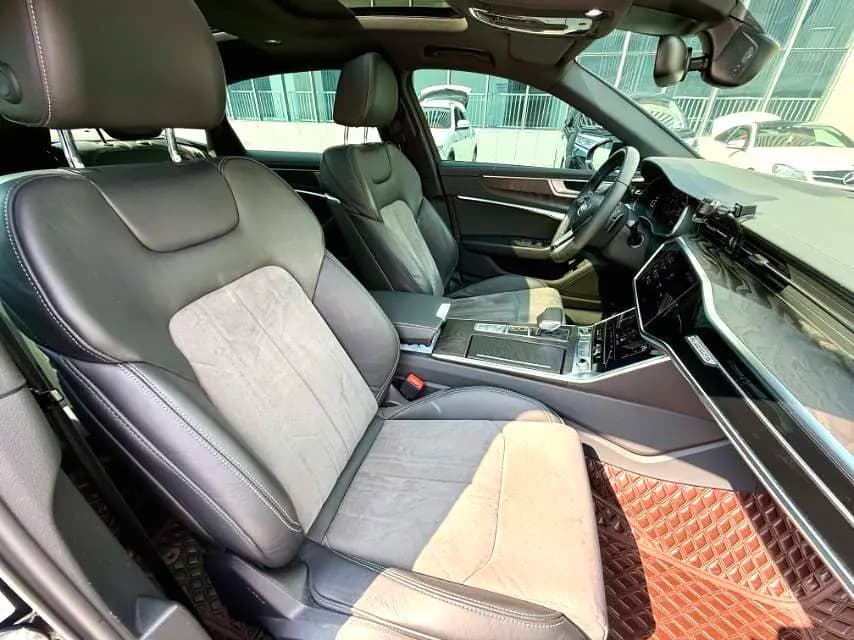 Audi A6L 2023 г. 46136 км. — фото 12