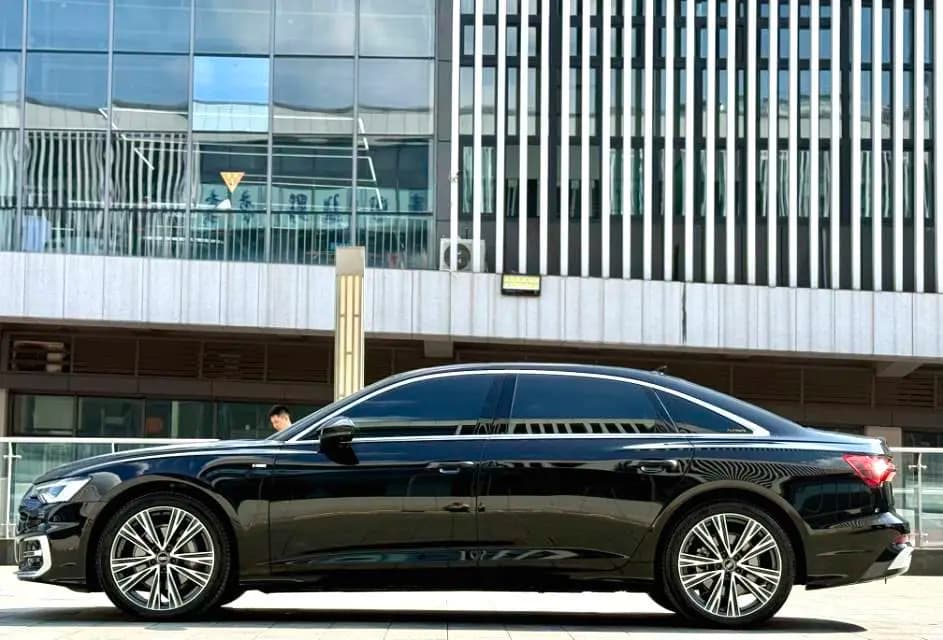 Audi A6L 2023 г. 46136 км. — фото 4