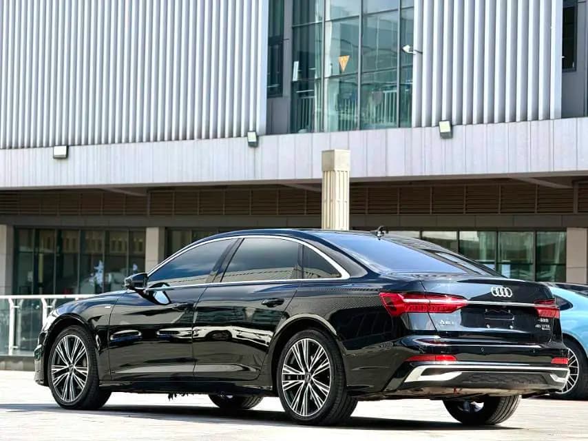 Audi A6L 2023 г. 46136 км. — фото 5