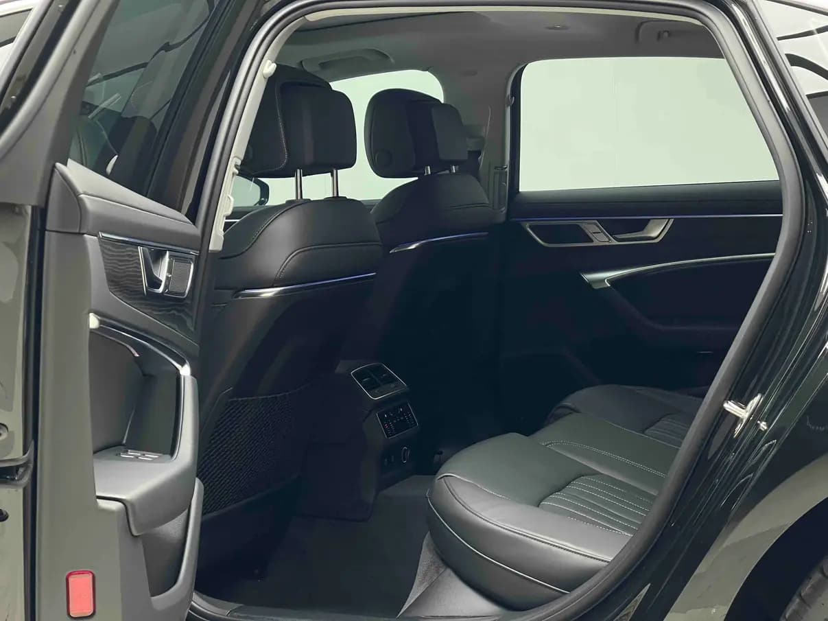 Audi A6L 2024 г. 13119 км. — фото 12