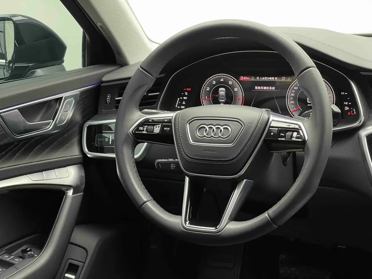 Audi A6L 2024 г. 13119 км. — фото 10