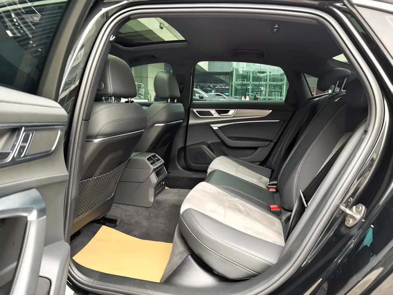 Audi A6L 2025 г. 25139 км. — фото 11