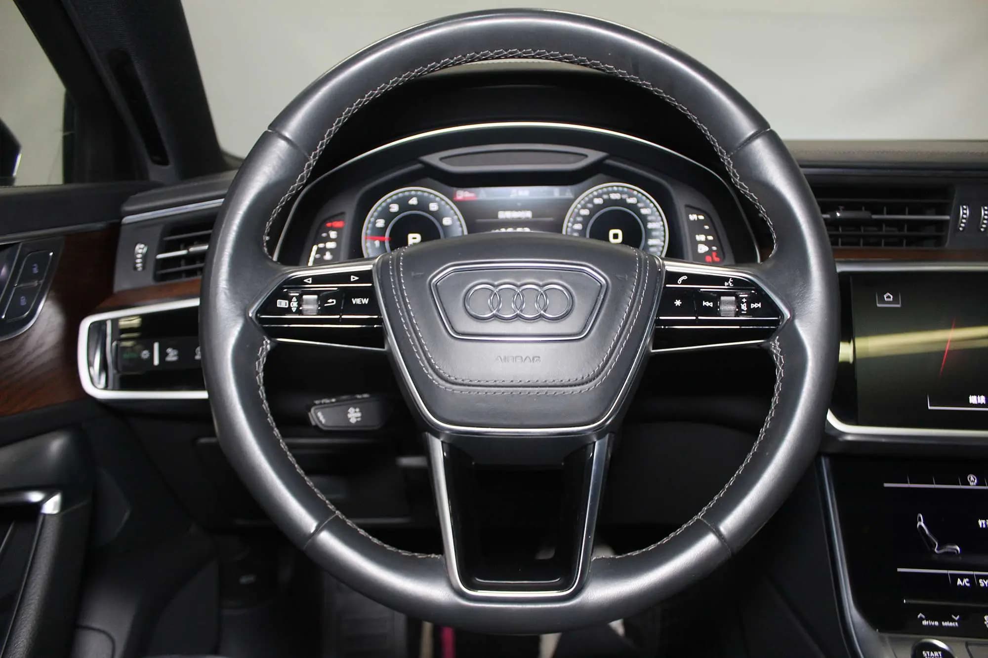 Audi A6L 2023 г. 91123 км. — фото 11