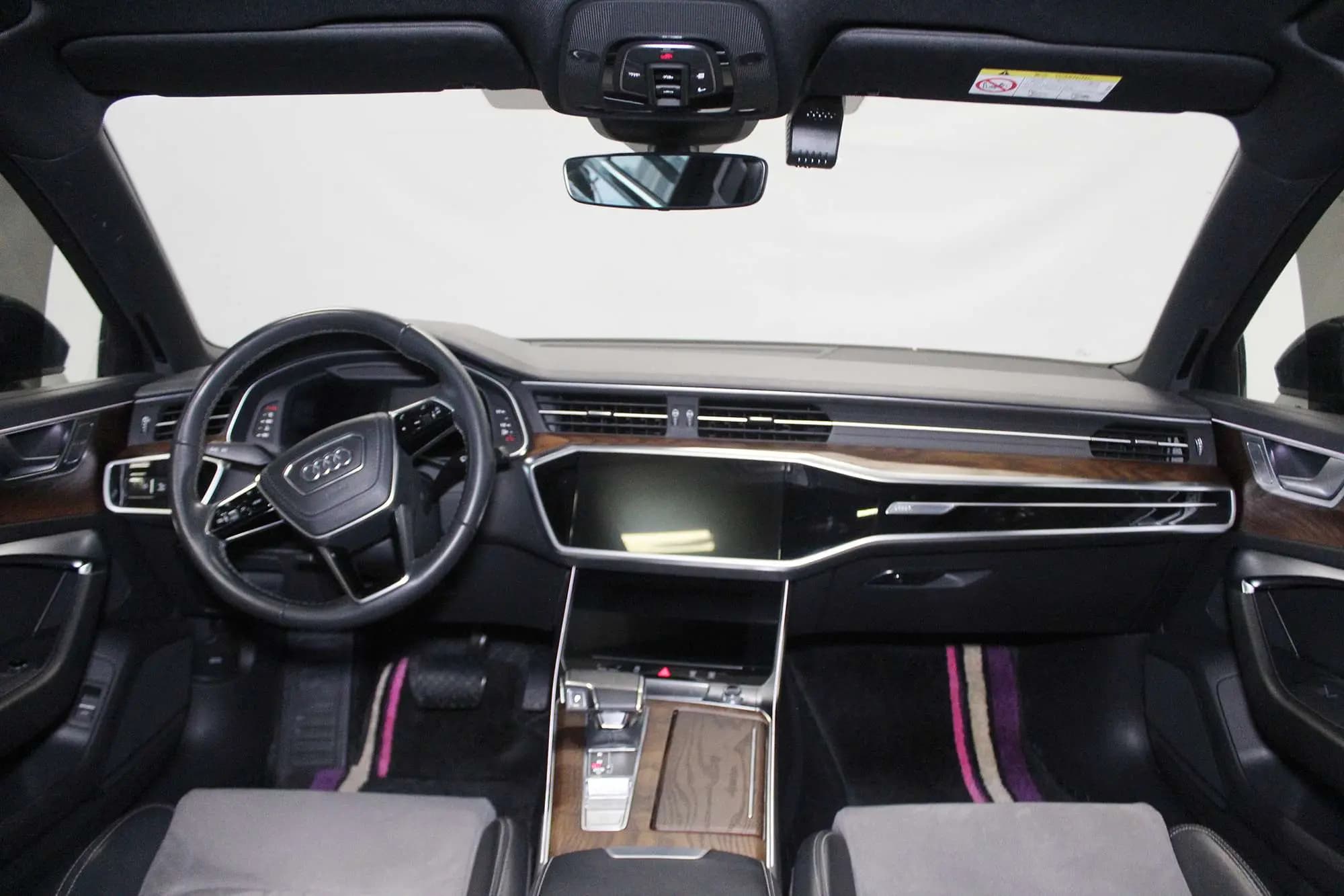 Audi A6L 2023 г. 91123 км. — фото 9