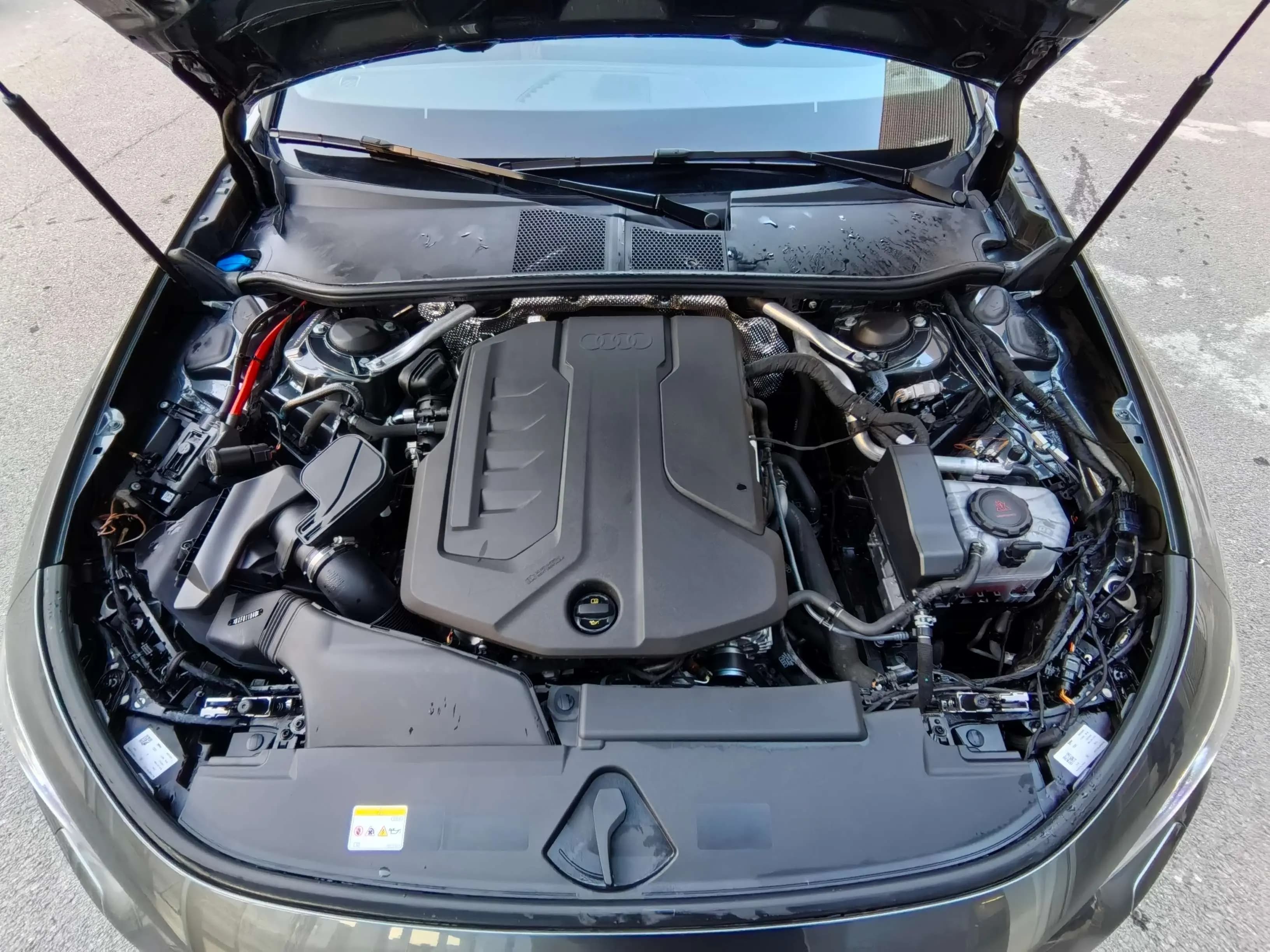 Audi A5L 2025 г. 4047 км. — фото 5