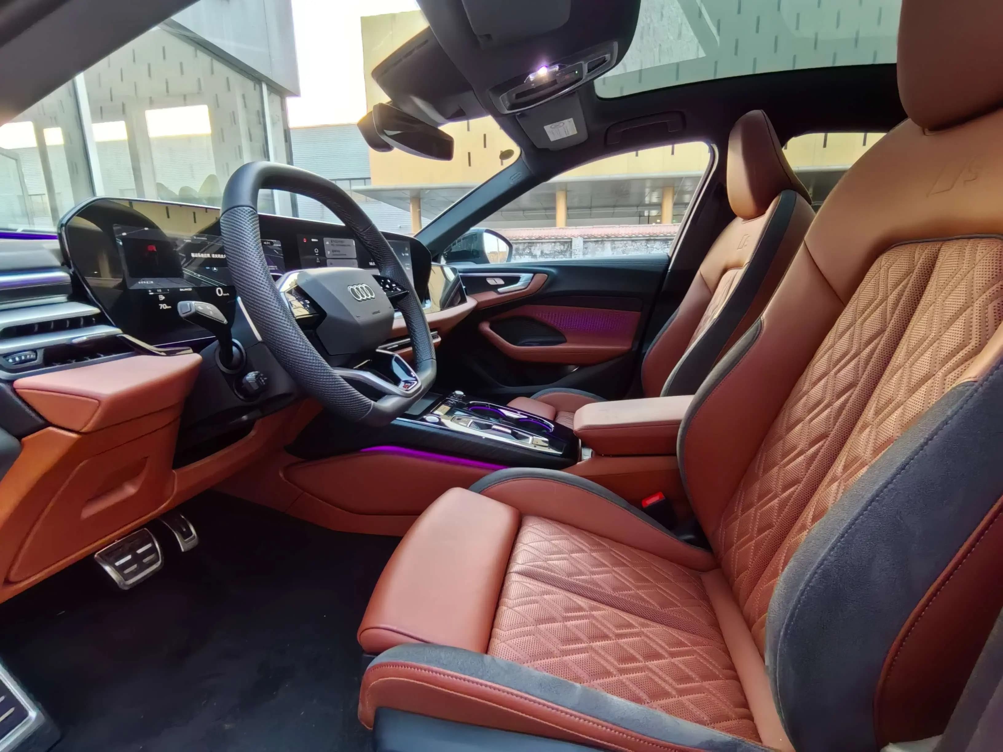 Audi A5L 2025 г. 4047 км. — фото 7