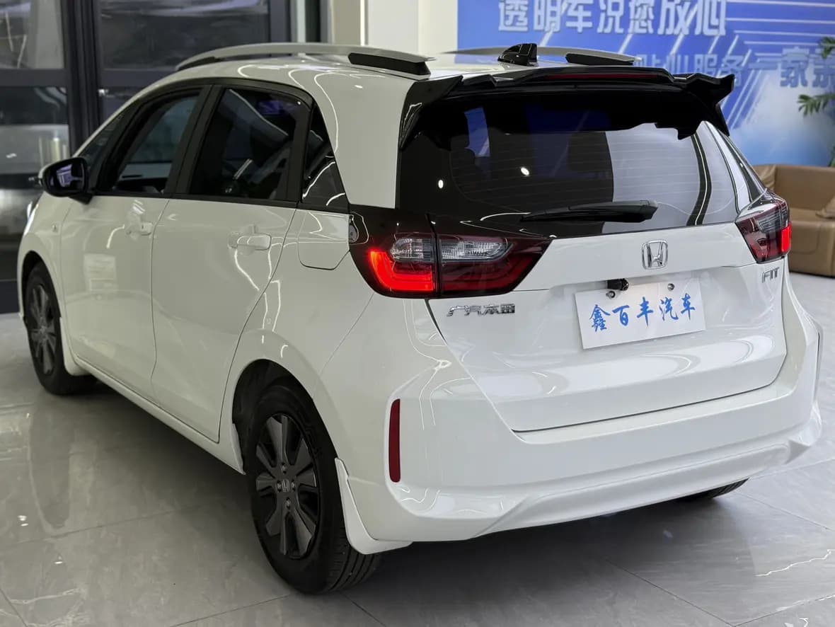 Honda Fit 2023 г. 40478 км. — фото 4