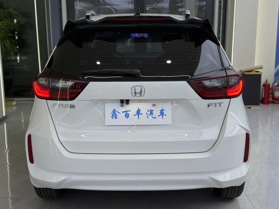 Honda Fit 2023 г. 40478 км. — фото 5