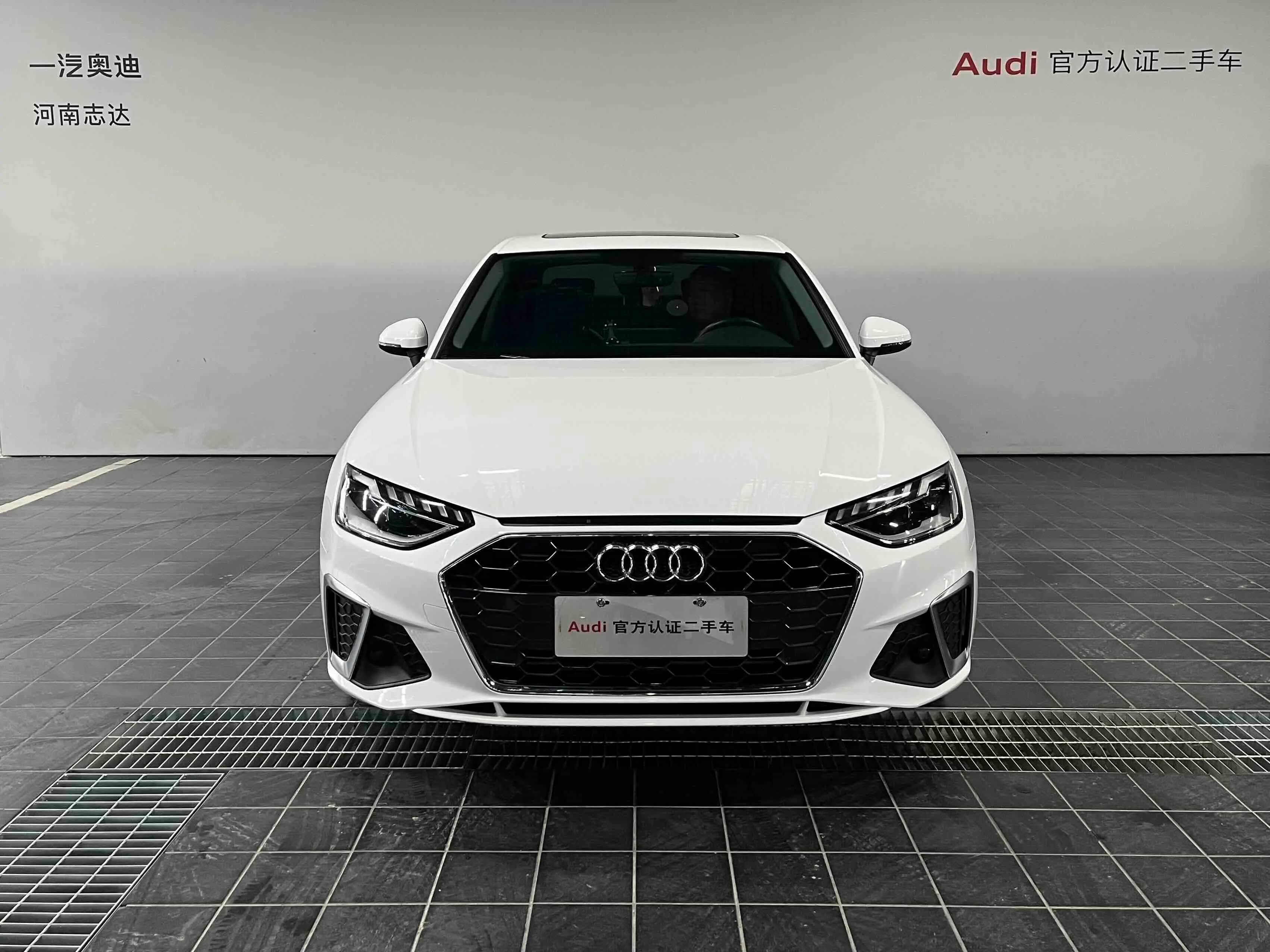 Audi A4L 2021 г. 56118 км. — фото 2