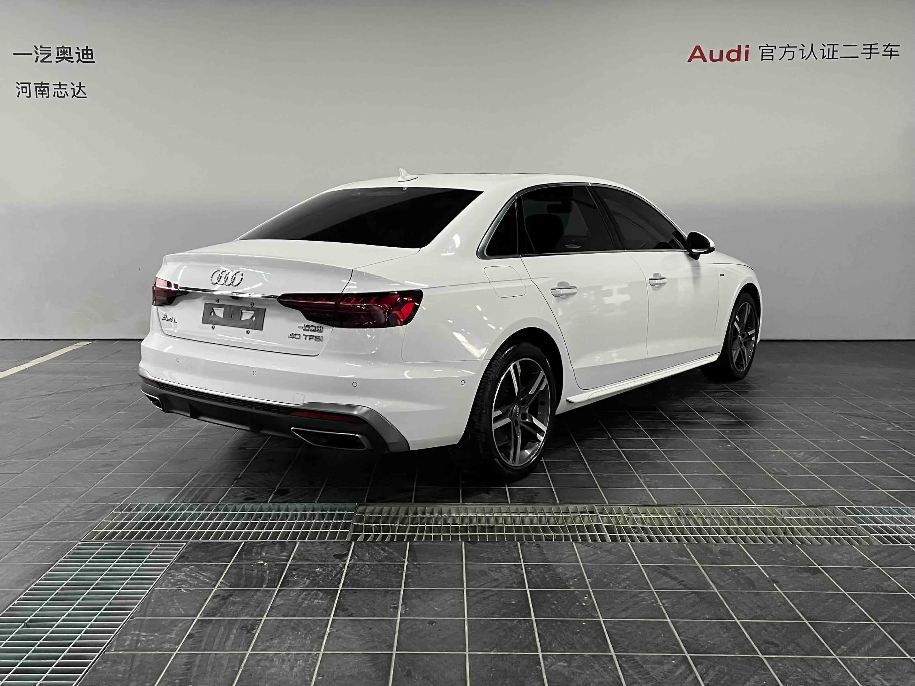 Audi A4L 2021 г. 56118 км. — фото 5