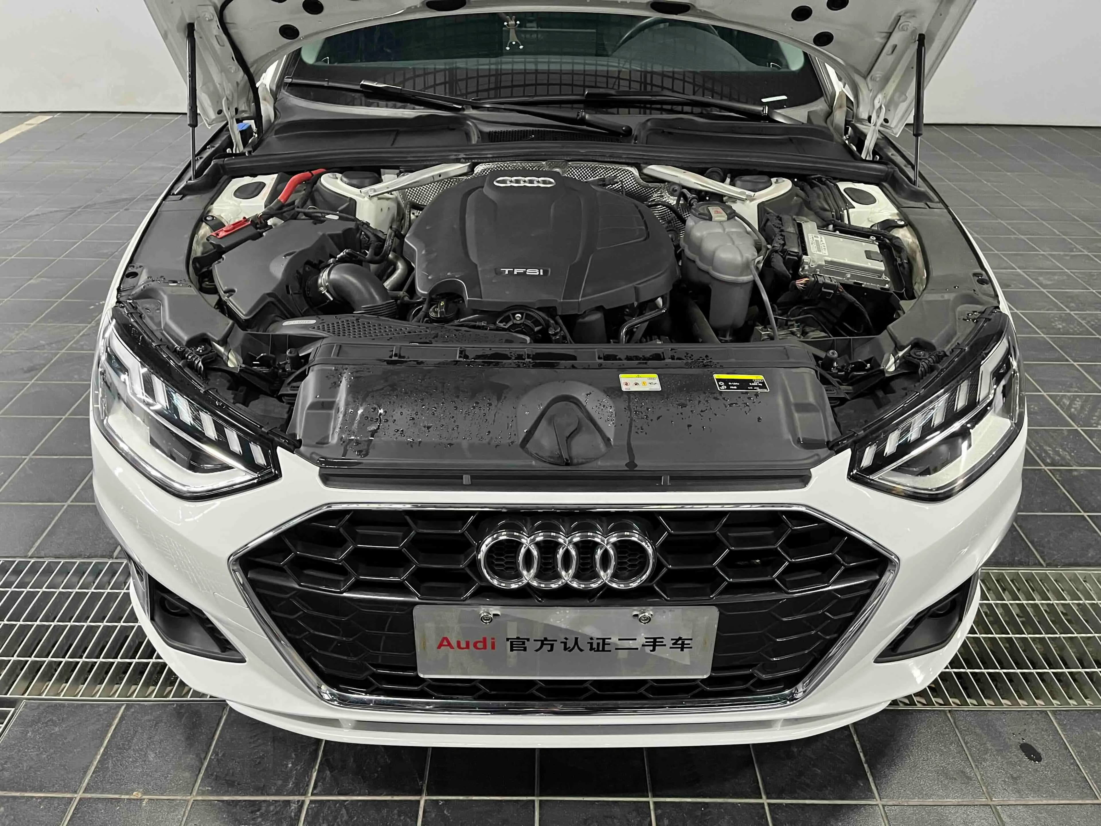 Audi A4L 2021 г. 56118 км. — фото 7
