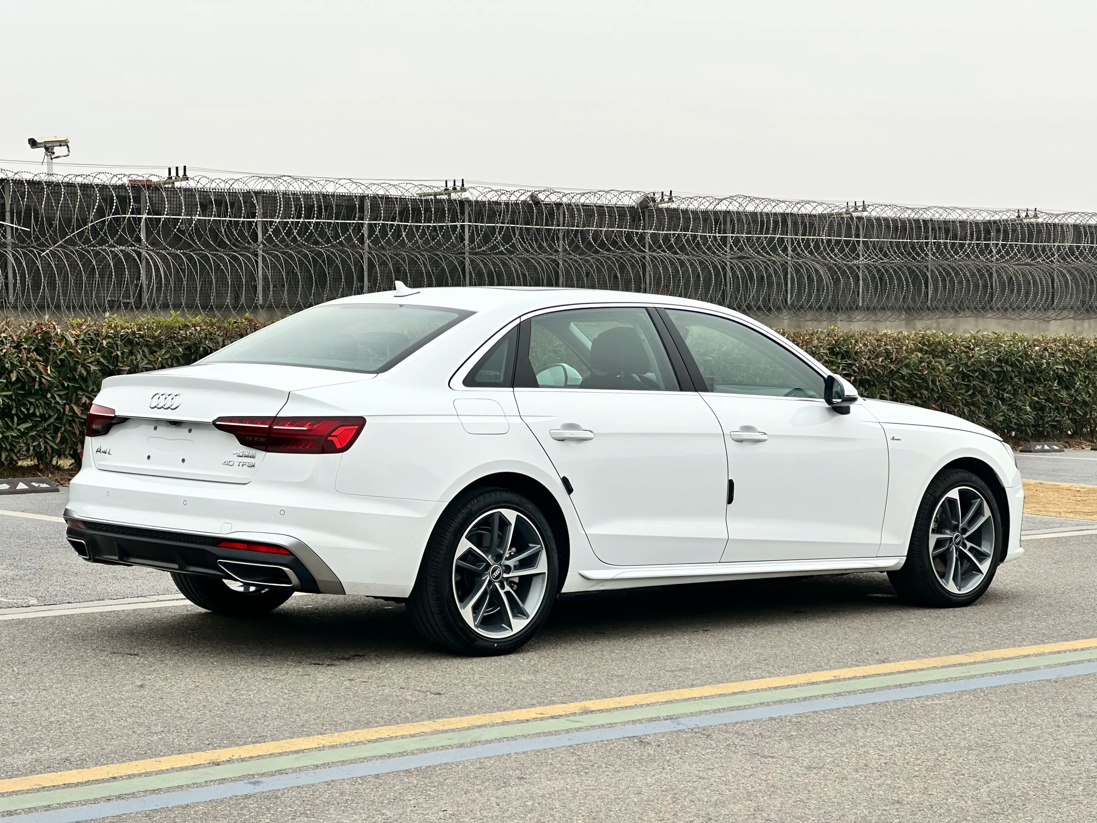 Audi A4L 2023 г. 22116 км. — фото 6