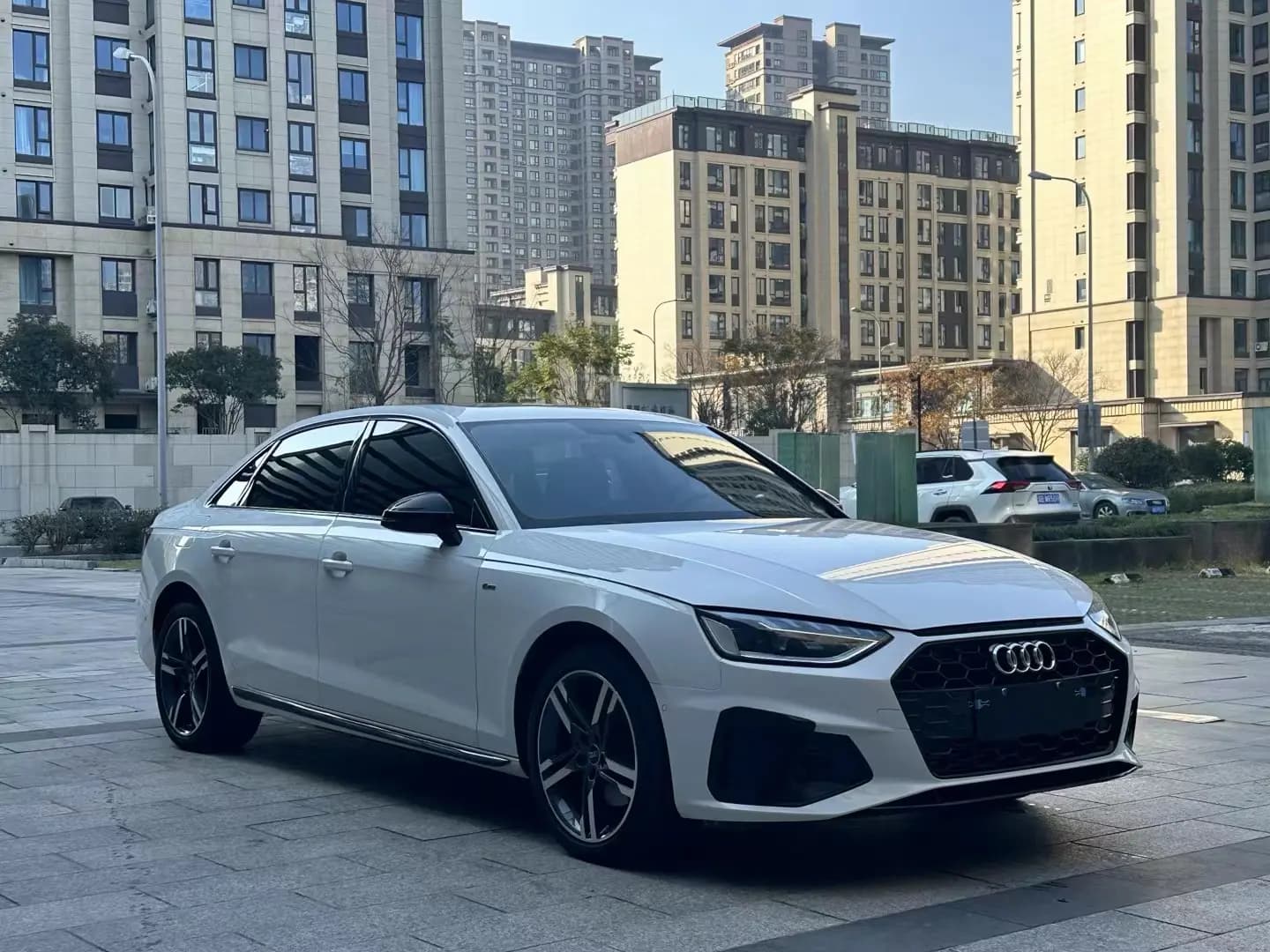 Audi A4L 2022 г. 38114 км. — фото 3
