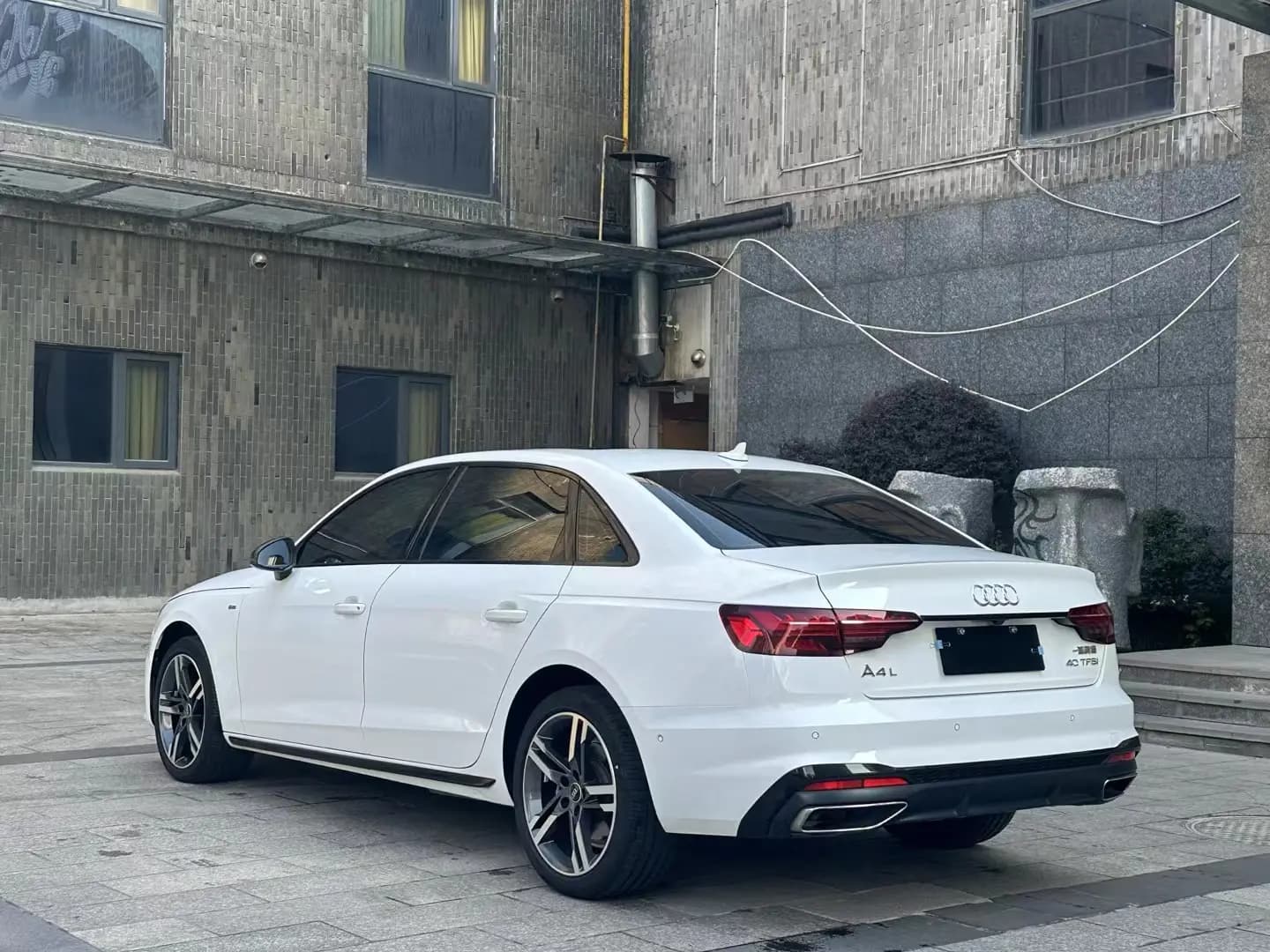 Audi A4L 2022 г. 38114 км. — фото 4