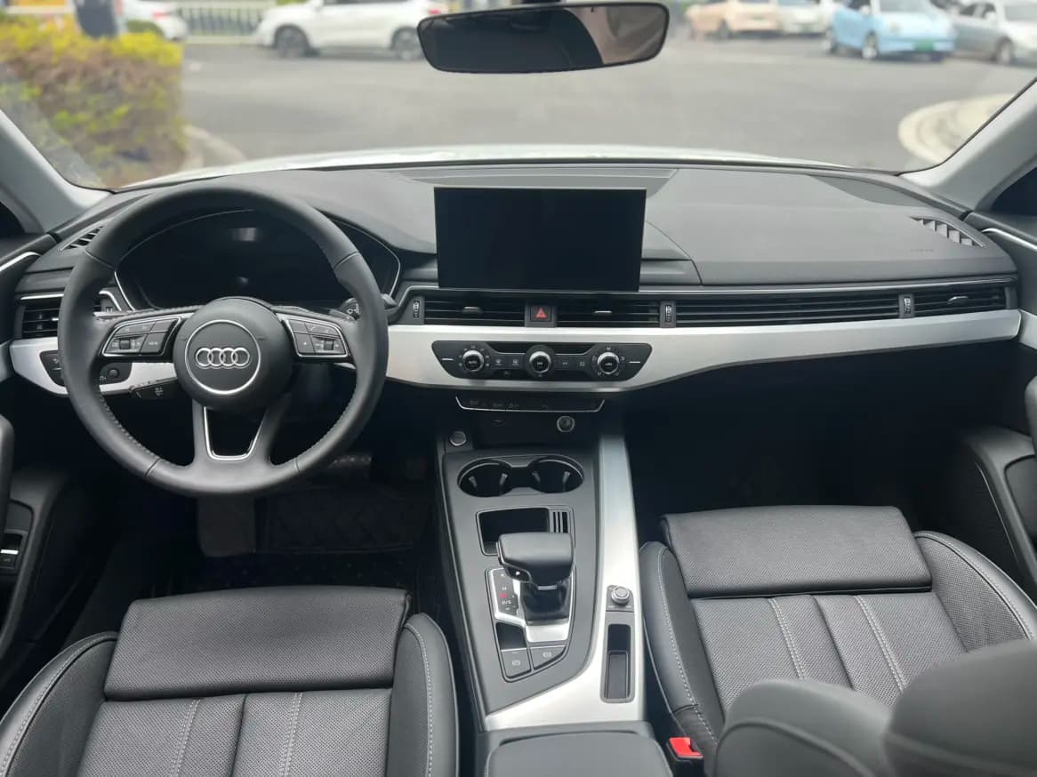Audi A4L 2021 г. 26112 км. — фото 6