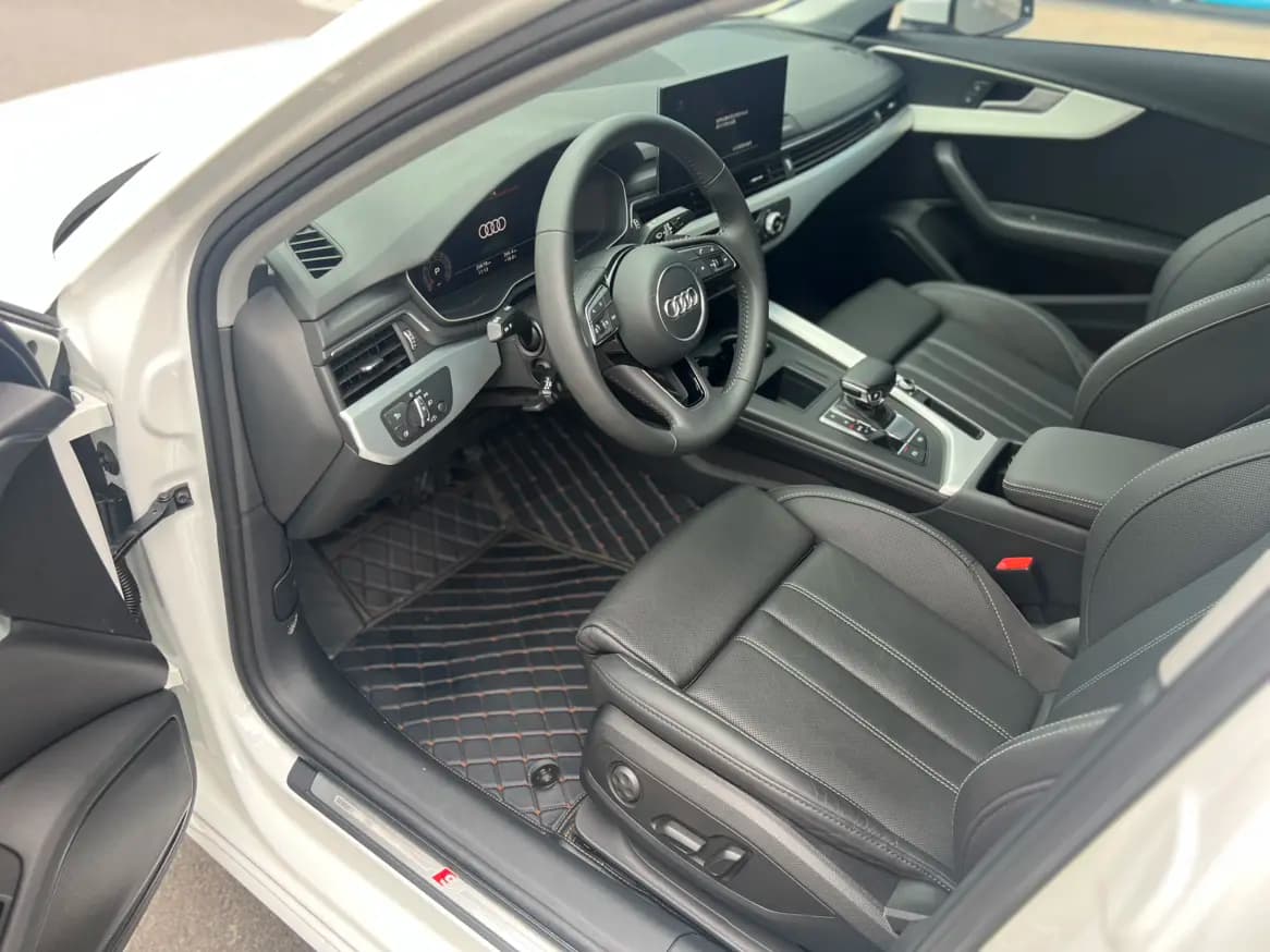 Audi A4L 2021 г. 26112 км. — фото 8