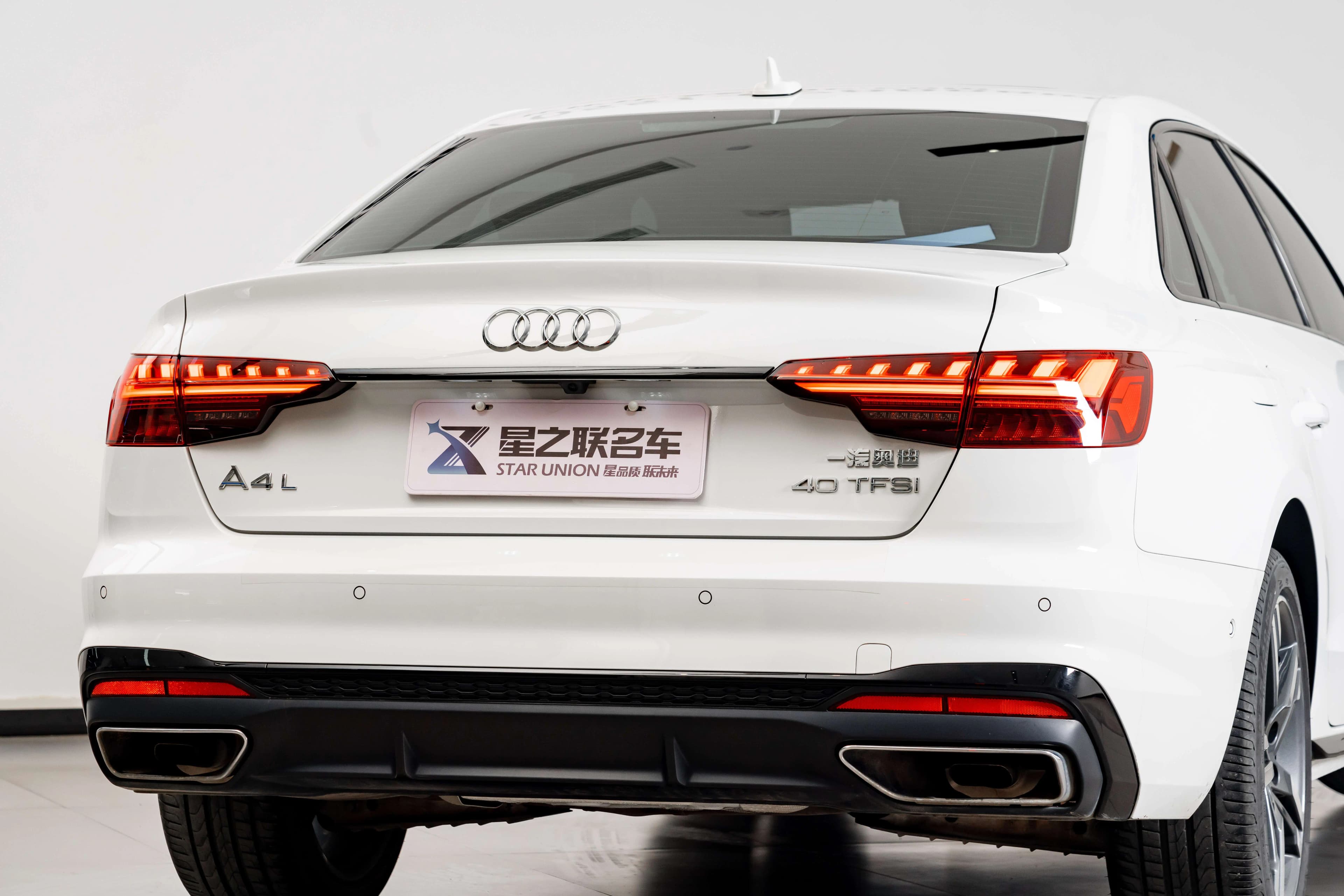 Audi A4L 2022 г. 41911 км. — фото 2